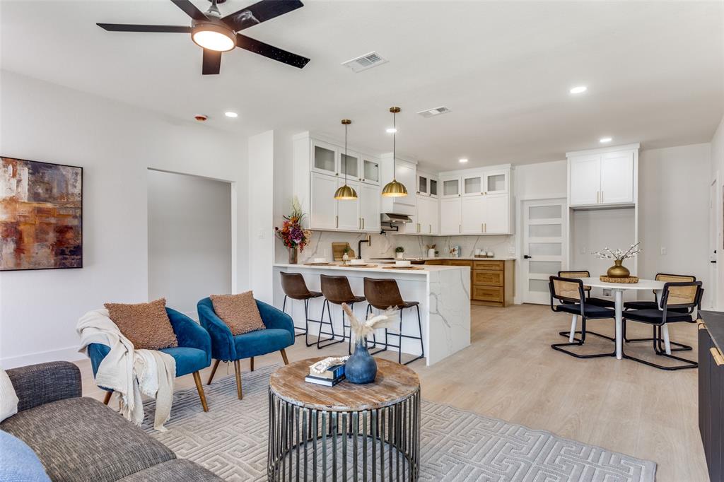 Fort Worth, Texas, 76109, United States, 4 Bedrooms Bedrooms, ,3 BathroomsBathrooms,Residential,For Sale,1974156