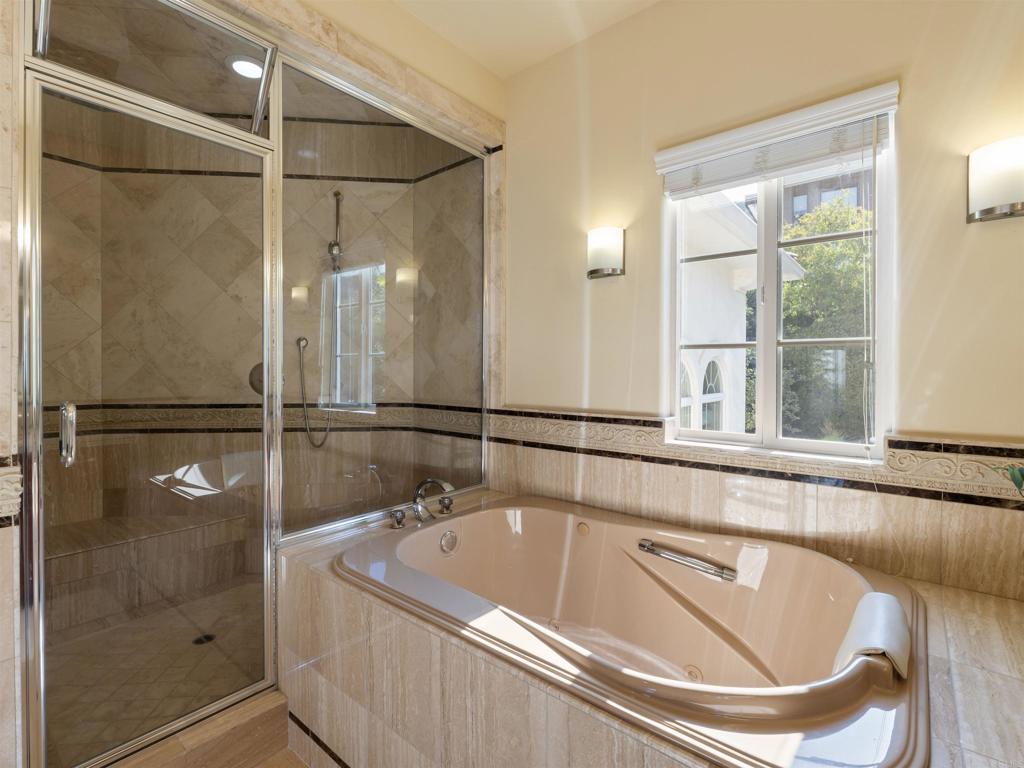 Vista, California, 92084, United States, 5 Bedrooms Bedrooms, ,4 BathroomsBathrooms,Residential,For Sale,1805351