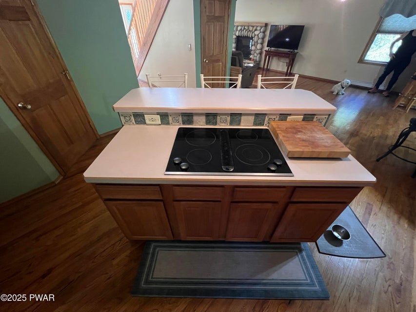 Milford, Pennsylvania, 18337, United States, 3 Bedrooms Bedrooms, ,3 BathroomsBathrooms,Residential,For Sale,1981276