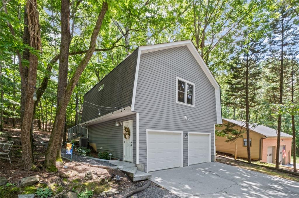 Suwanee, Georgia, 30024, United States, 4 Bedrooms Bedrooms, ,4 BathroomsBathrooms,Residential,For Sale,1983881