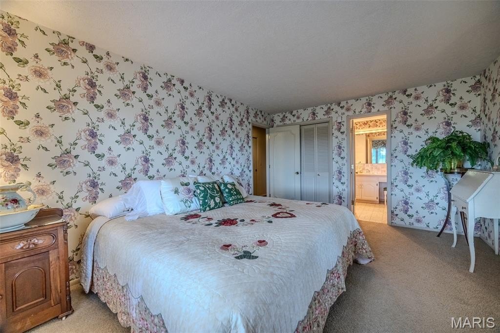 Lebanon, Missouri, 65536, United States, 5 Bedrooms Bedrooms, ,5 BathroomsBathrooms,Residential,For Sale,1973861