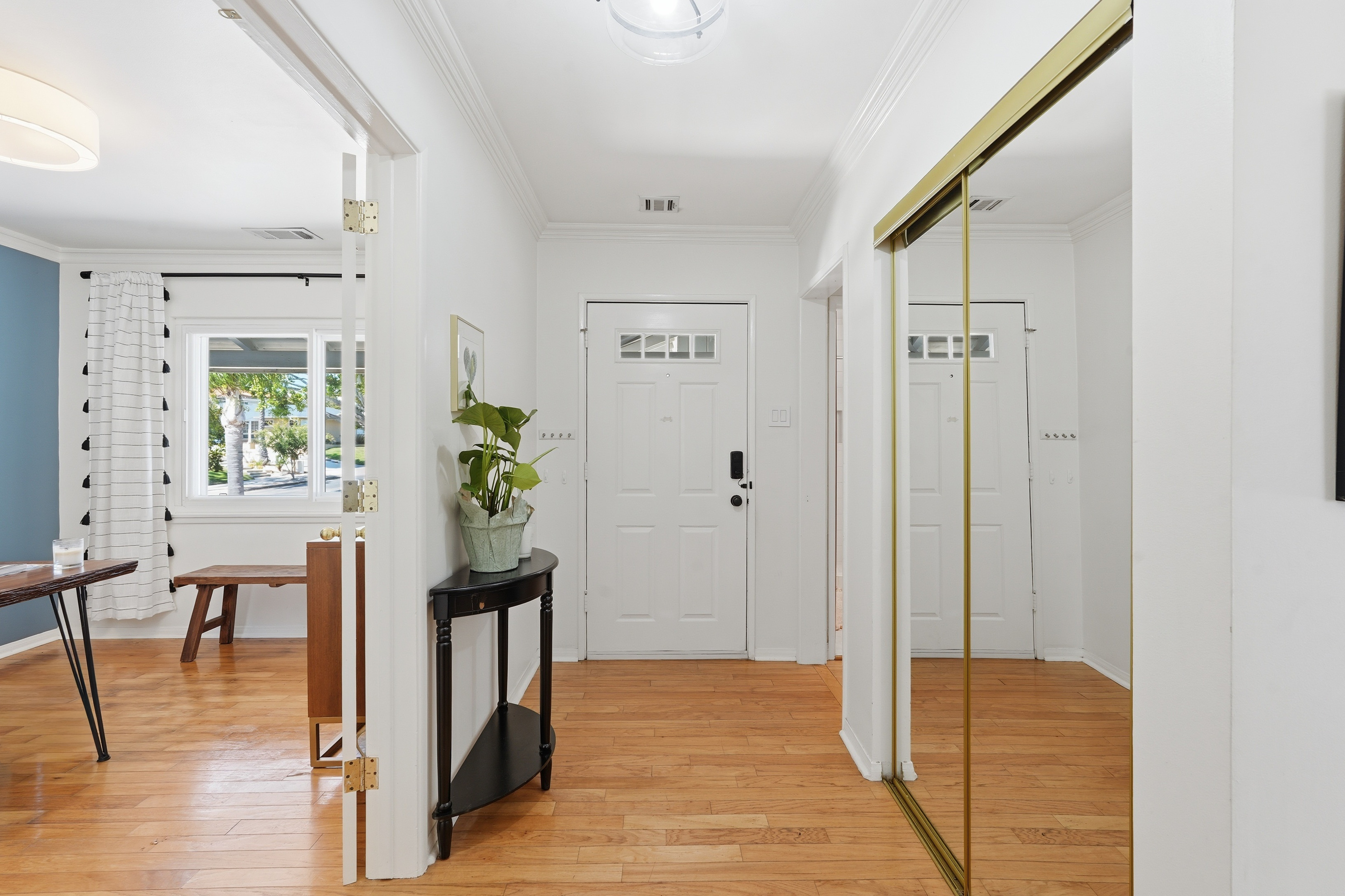  8916 Rayford Drive, Los Angeles, CA 90045 - 物件實景