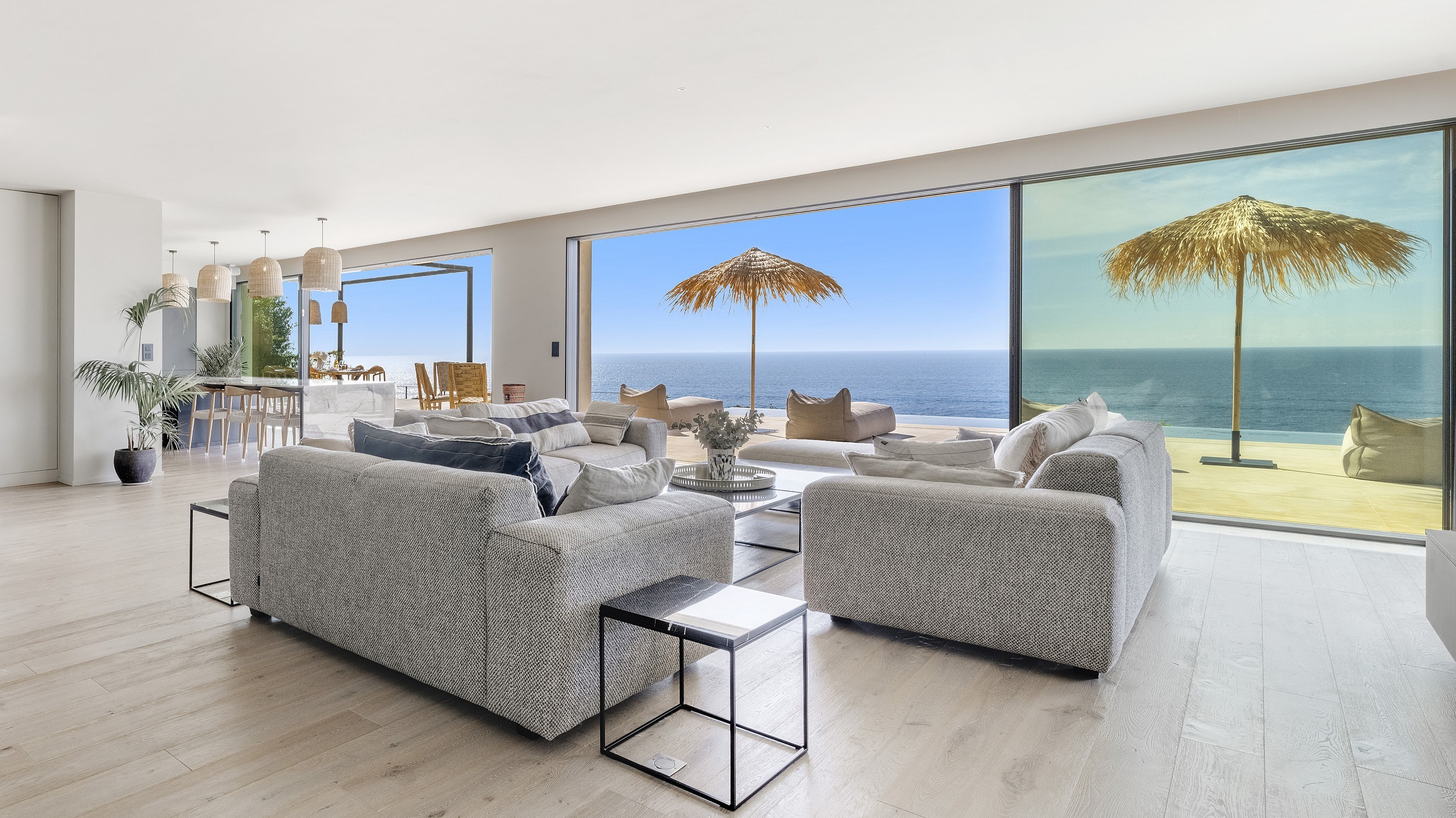  Les Issambres, stunning contemporary home for sale, panoramic sea views close t… - 物件實景
