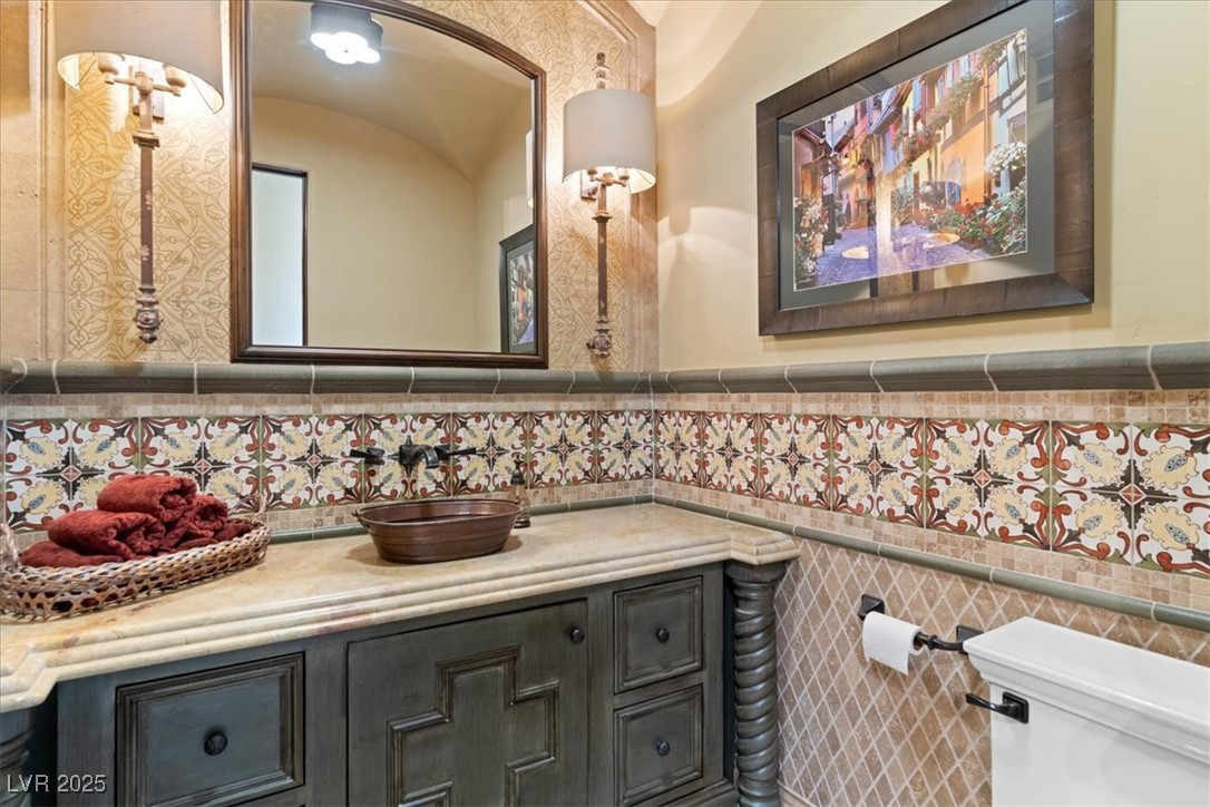 Henderson, Nevada, 89011, United States, 3 Bedrooms Bedrooms, ,4 BathroomsBathrooms,Residential,For Sale,2002027