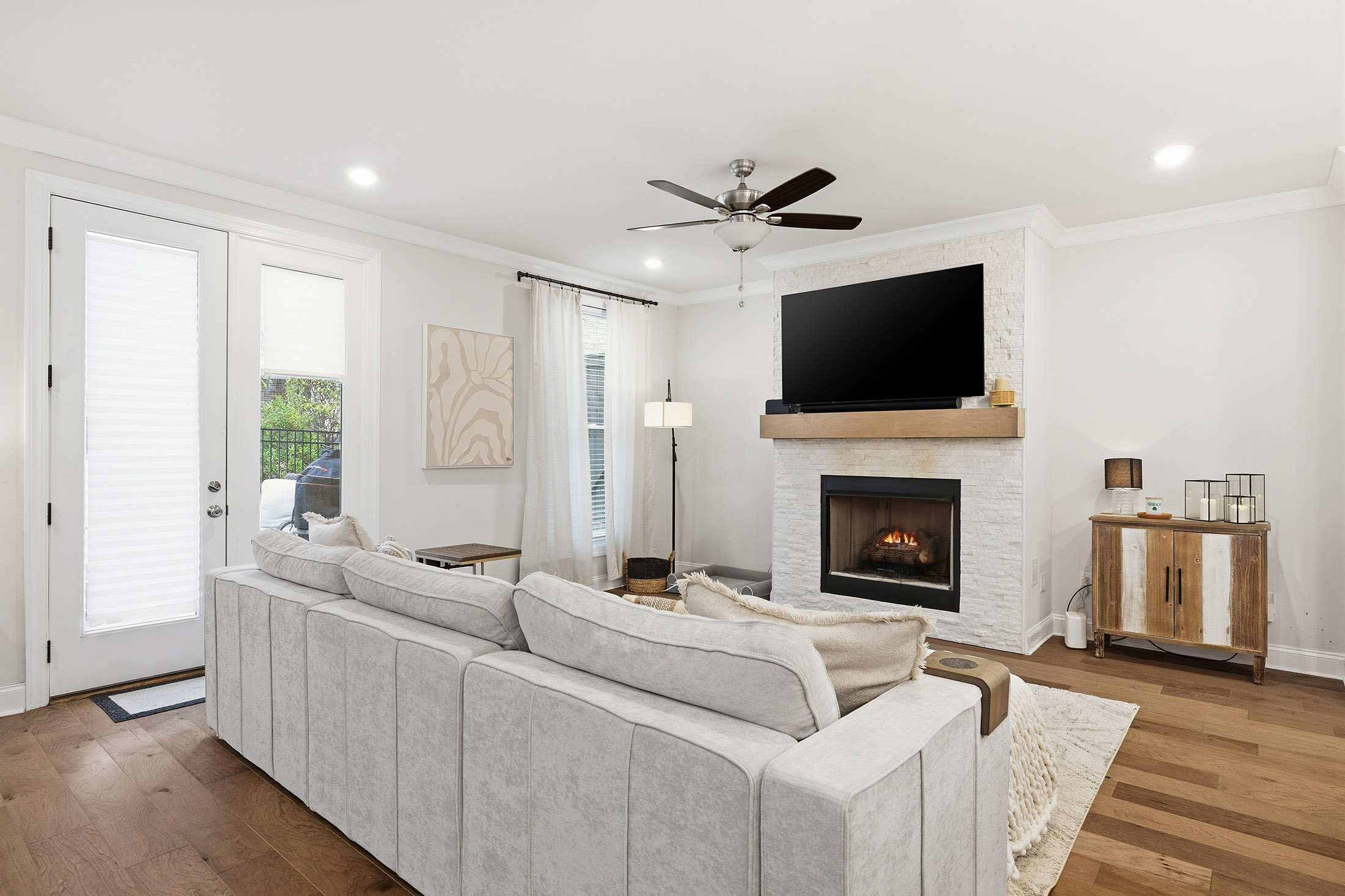  Luxury Townhome Living at its Finest - 物件實景