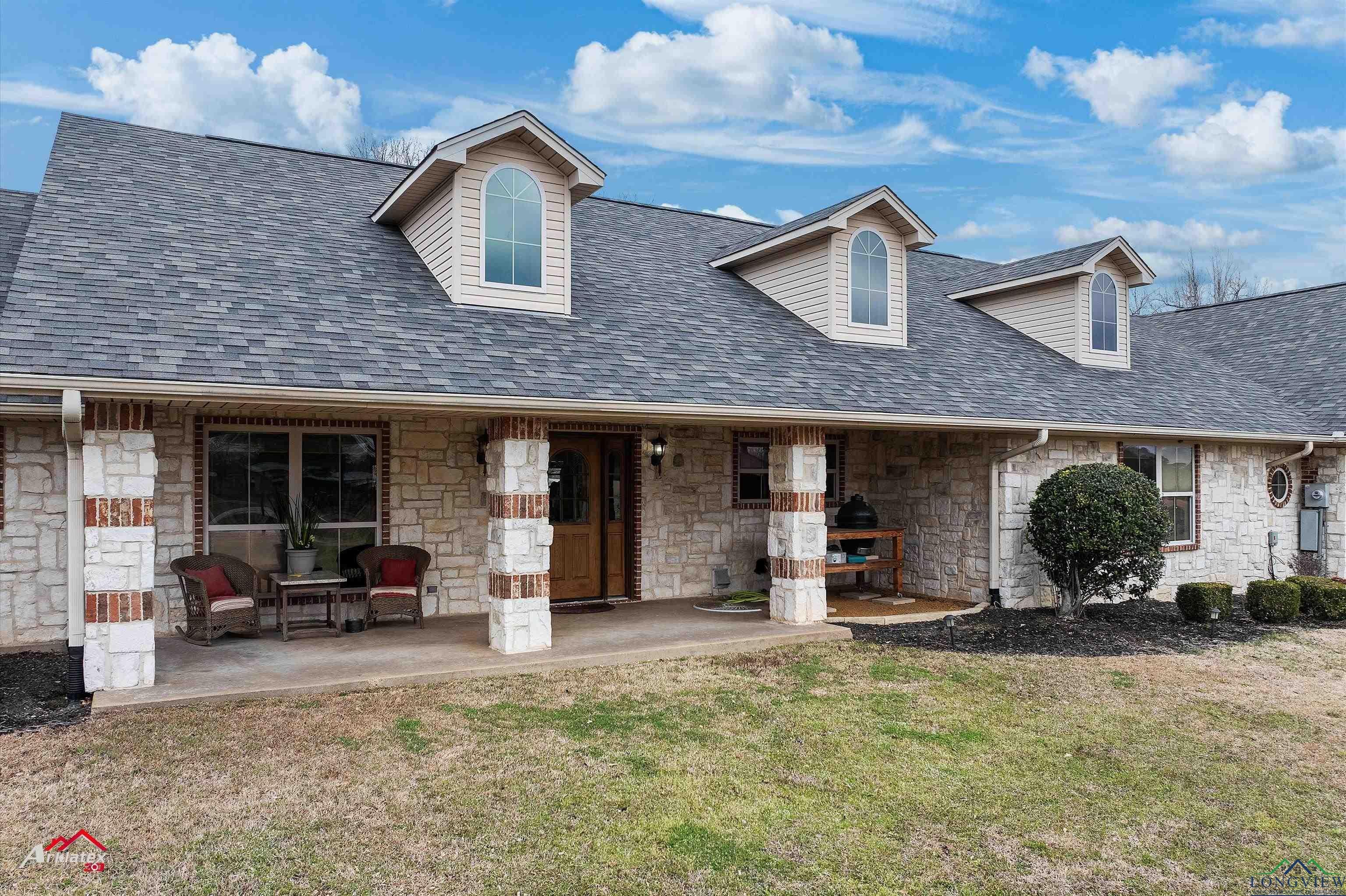 Marshall, Texas, 75672-4947, United States, 3 Bedrooms Bedrooms, ,4 BathroomsBathrooms,Residential,For Sale,1982293