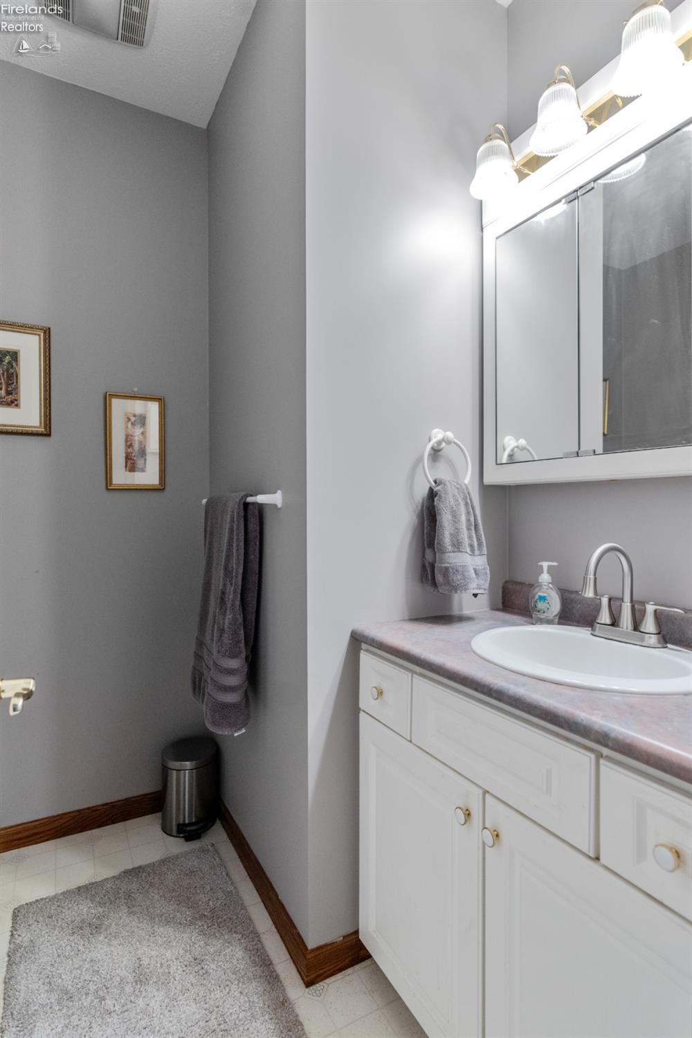 Port Clinton, Ohio, 43452, United States, 3 Bedrooms Bedrooms, ,3 BathroomsBathrooms,Residential,For Sale,1921472