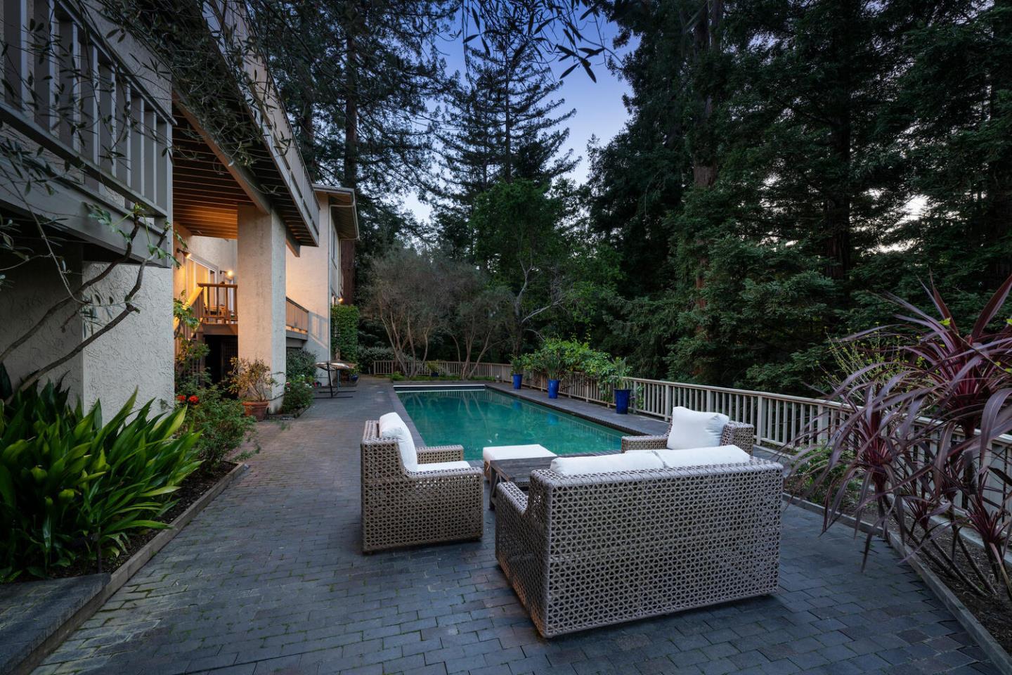 Hillsborough, California, 94010, United States, 4 Bedrooms Bedrooms, ,6 BathroomsBathrooms,Residential,For Sale,1941061