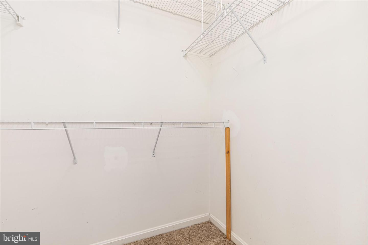 Round Hill, Virginia, 20141, United States, 4 Bedrooms Bedrooms, ,4 BathroomsBathrooms,Residential,For Sale,1987727