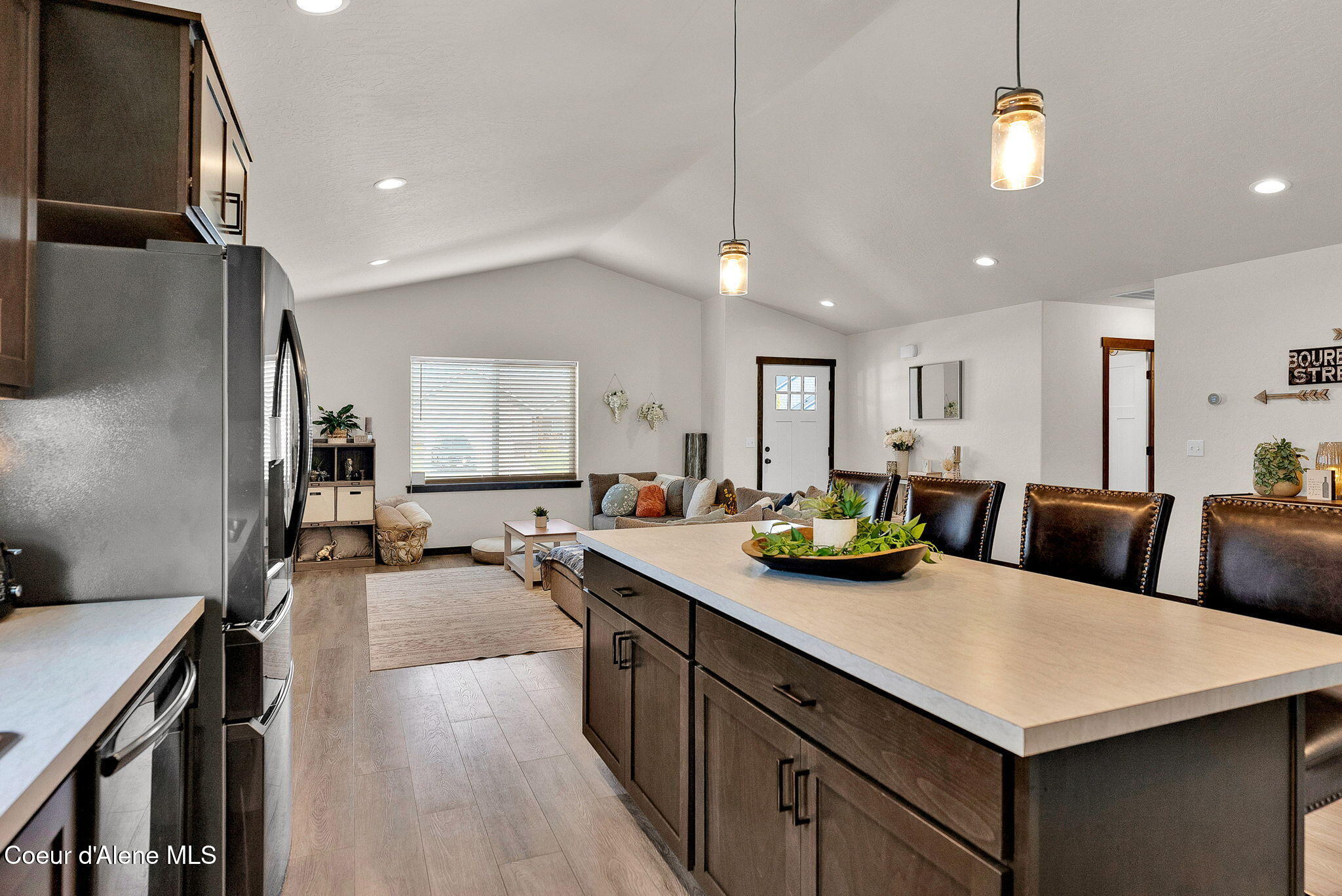 Rathdrum, Idaho, 83858, United States, 3 Bedrooms Bedrooms, ,Residential,For Sale,1942249