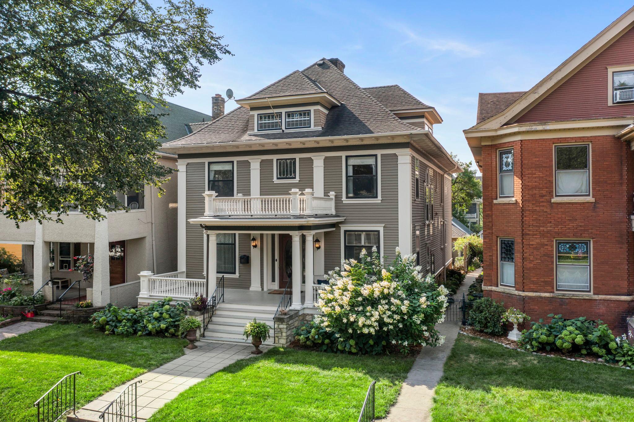 Saint Paul, Minnesota, 55105, United States, 4 Bedrooms Bedrooms, ,4 BathroomsBathrooms,Residential,For Sale,1941014