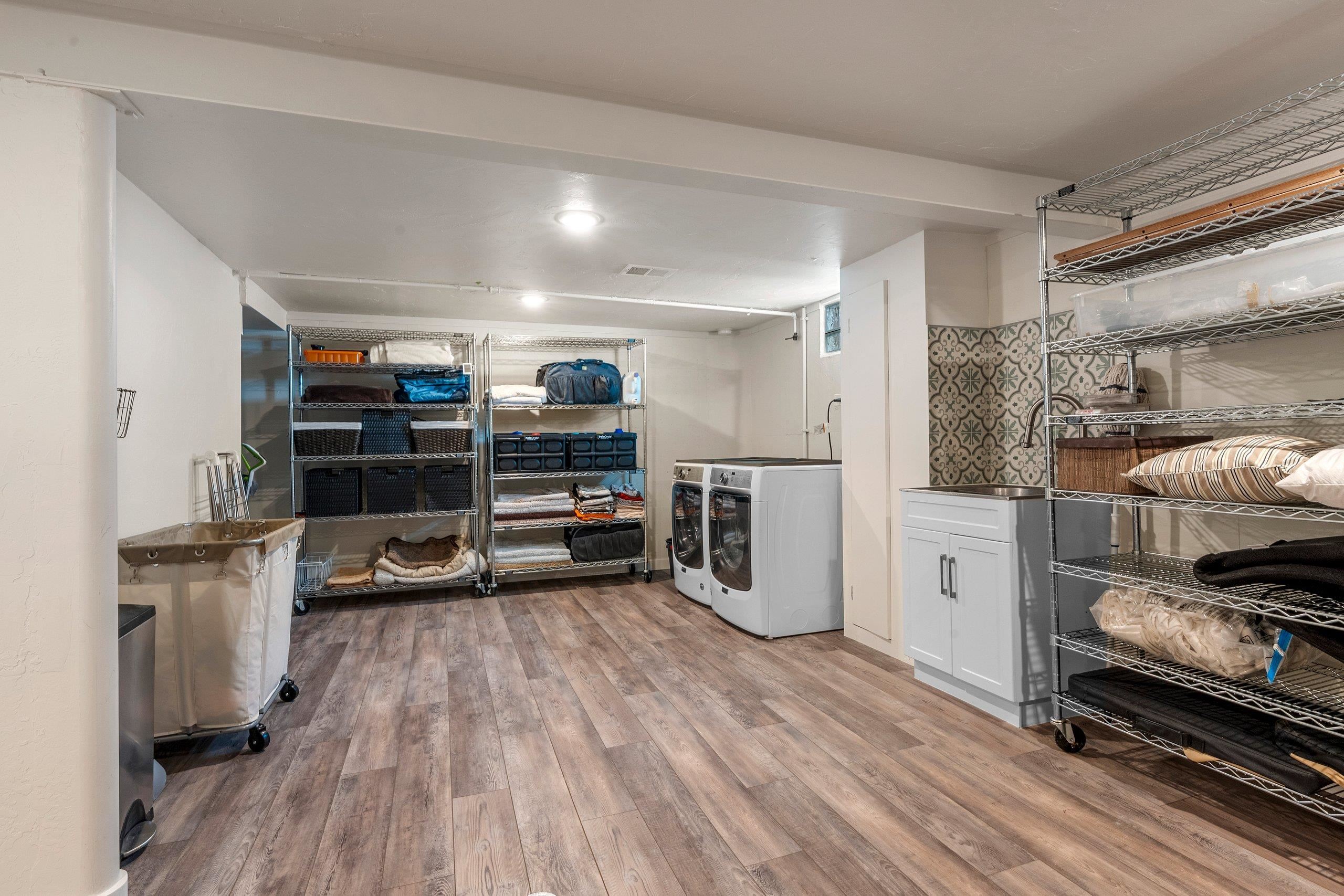 GREEN BAY, Wisconsin, 54301, United States, 3 Bedrooms Bedrooms, ,3 BathroomsBathrooms,Residential,For Sale,1969086