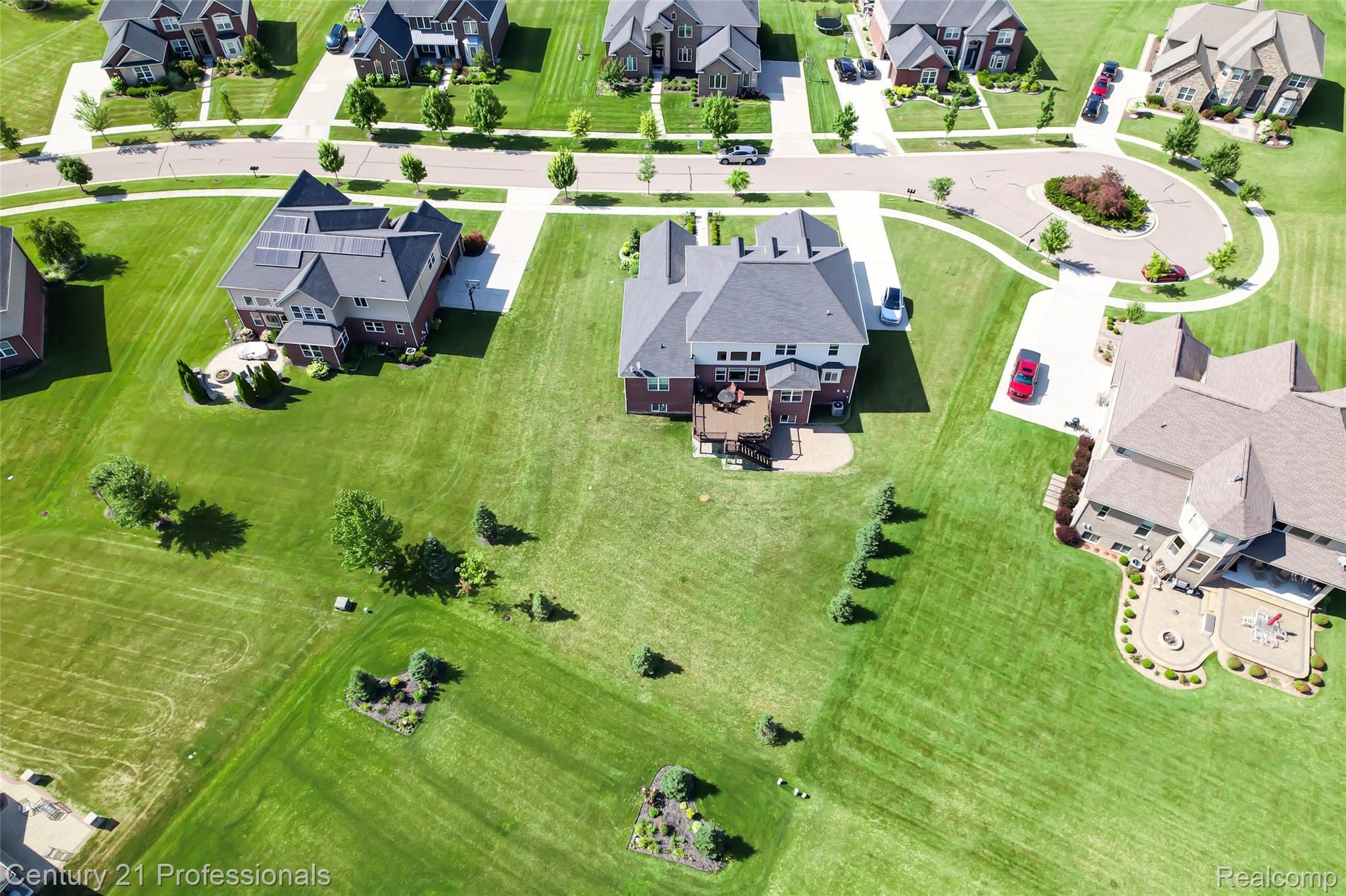 Canton, Michigan, 48187, United States, 5 Bedrooms Bedrooms, ,6 BathroomsBathrooms,Residential,For Sale,1908049