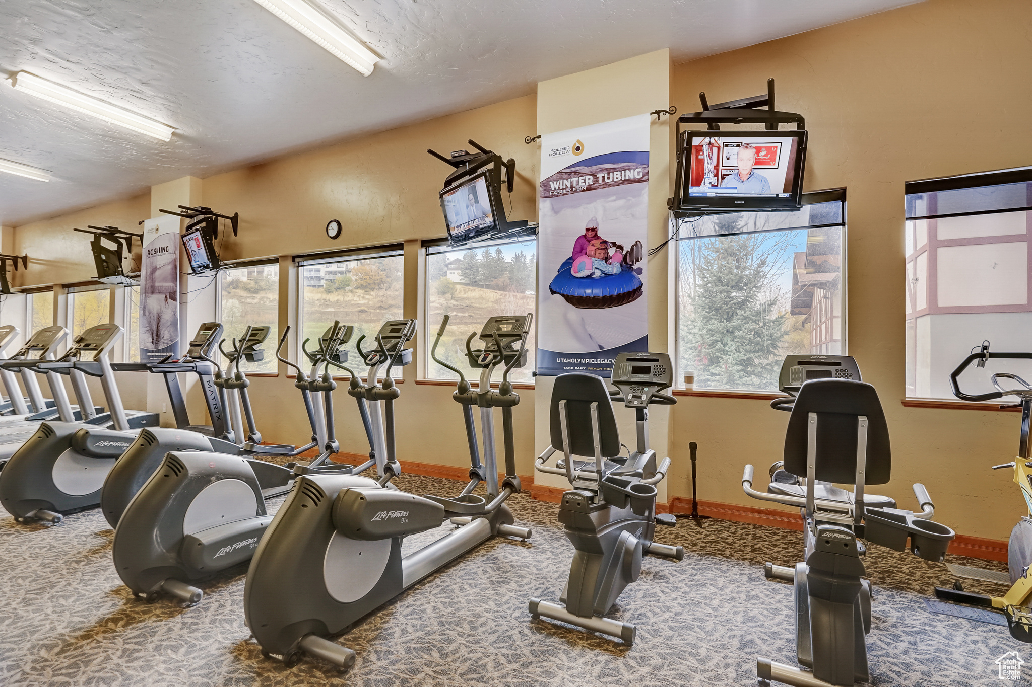 Midway, Utah, 84049, United States, 3 Bedrooms Bedrooms, ,3 BathroomsBathrooms,Residential,For Sale,1827557
