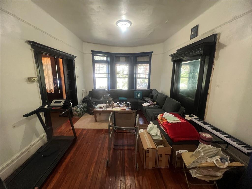 Brooklyn, New York, 11225, United States, 5 Bedrooms Bedrooms, ,2 BathroomsBathrooms,Residential,For Sale,1977206