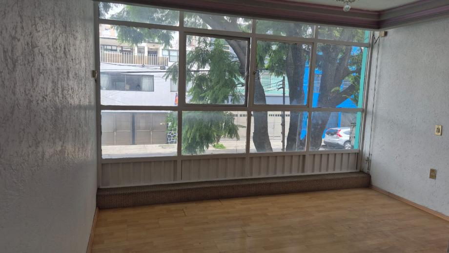 Iztacalco, Ciudad de México, 08200, Mexico, 9 Bedrooms Bedrooms, ,3 BathroomsBathrooms,Residential,For Sale,1918570