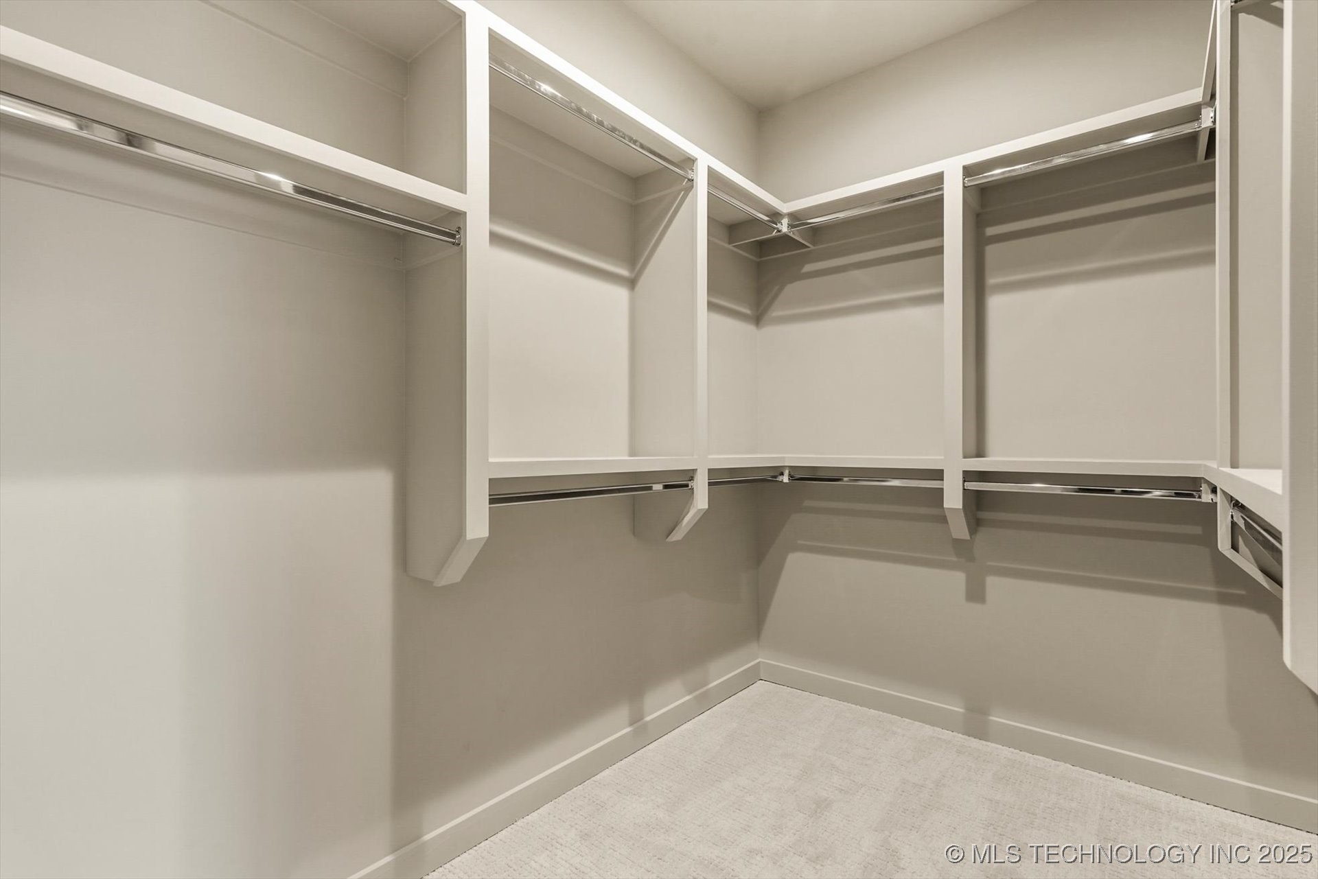 Broken Arrow, Oklahoma, 74012, United States, 5 Bedrooms Bedrooms, ,3 BathroomsBathrooms,Residential,For Sale,1991431