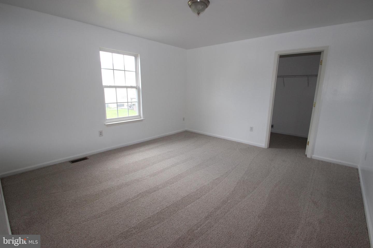 New Castle, Delaware, 19720, United States, 4 Bedrooms Bedrooms, ,3 BathroomsBathrooms,Residential,For Sale,2049034