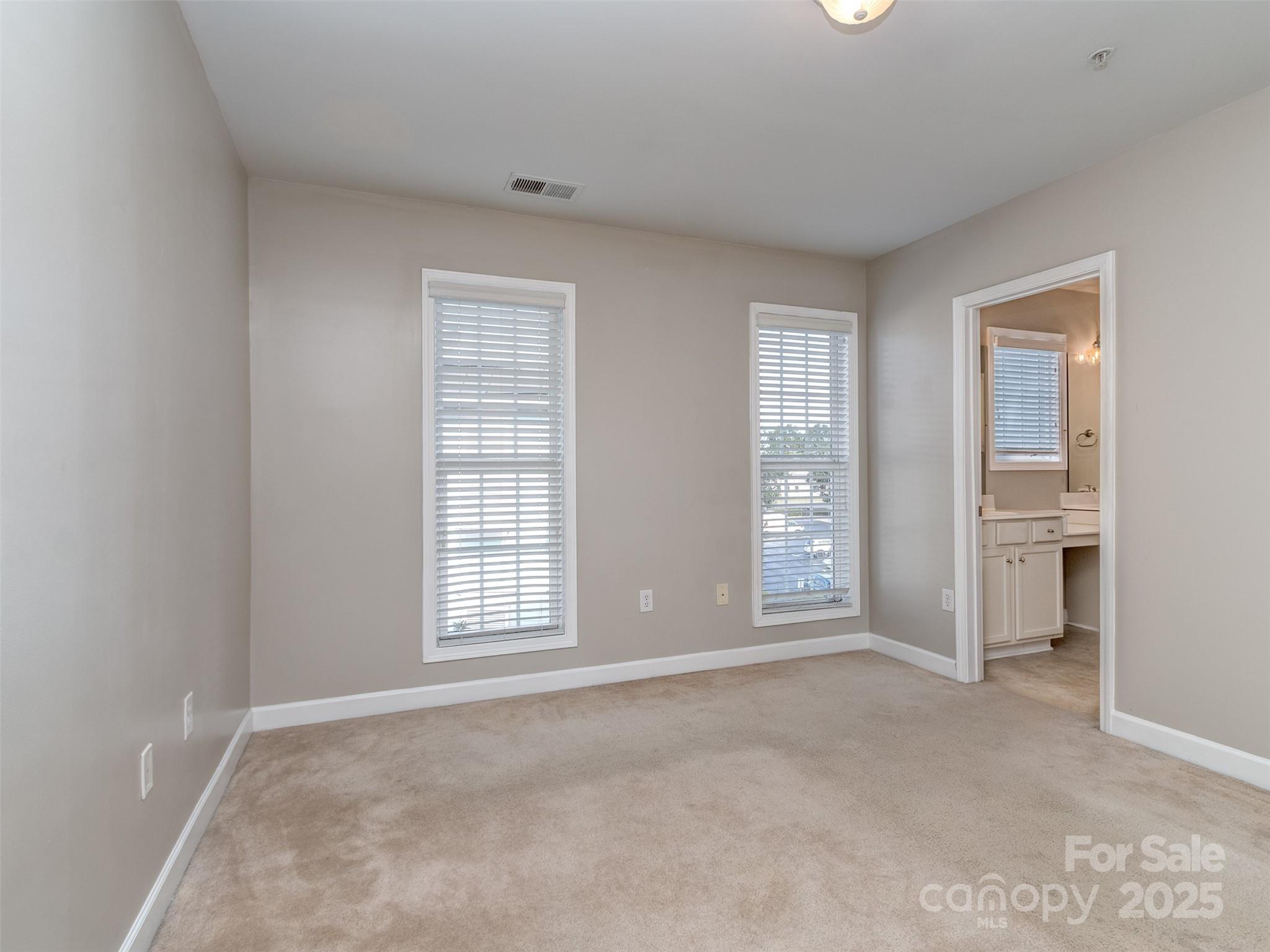 Charlotte, North Carolina, 28273, United States, 3 Bedrooms Bedrooms, ,4 BathroomsBathrooms,Residential,For Sale,1956381