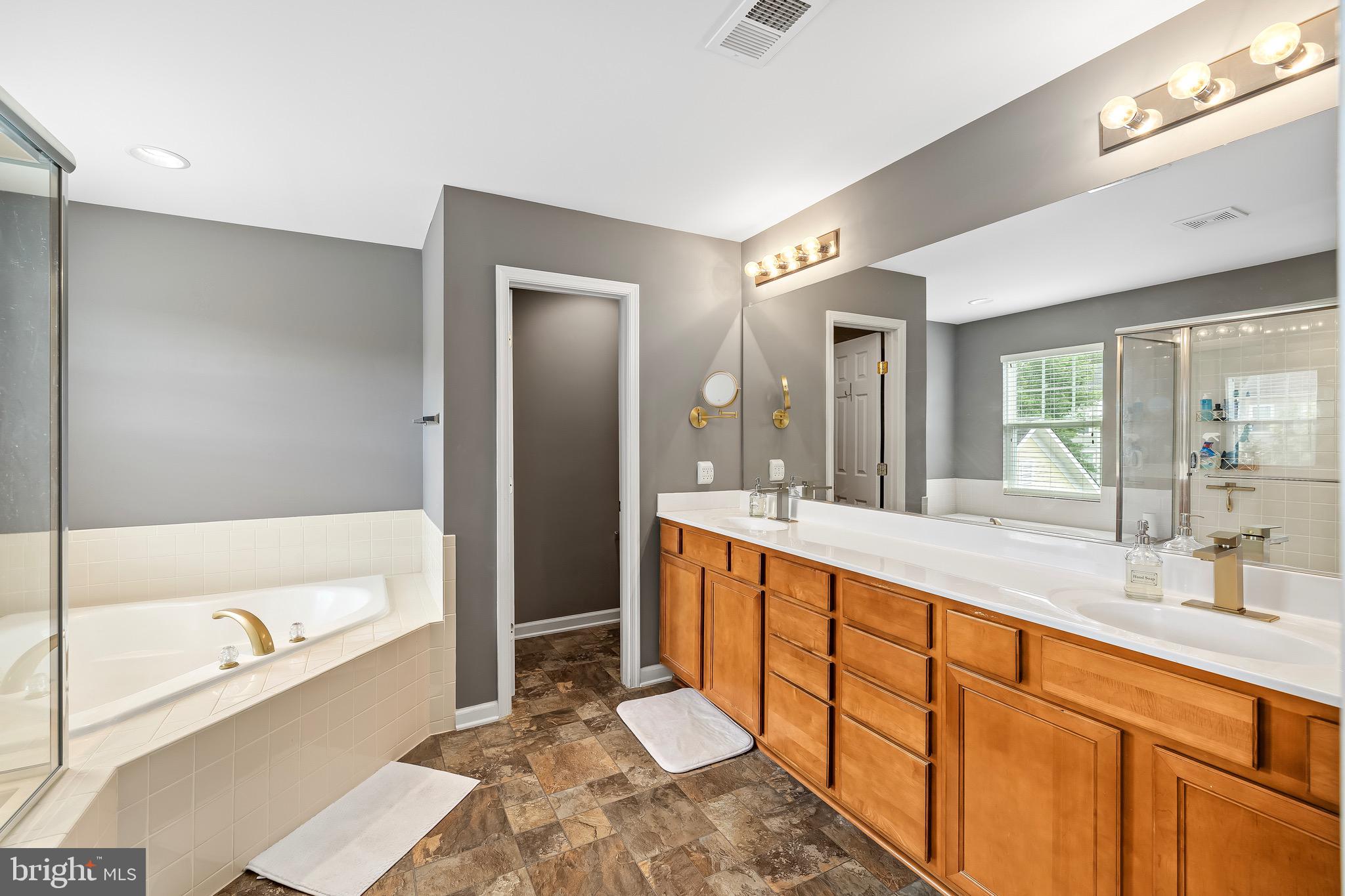 Fredericksburg, Virginia, 22401, United States, 4 Bedrooms Bedrooms, ,3 BathroomsBathrooms,Residential,For Sale,1927821