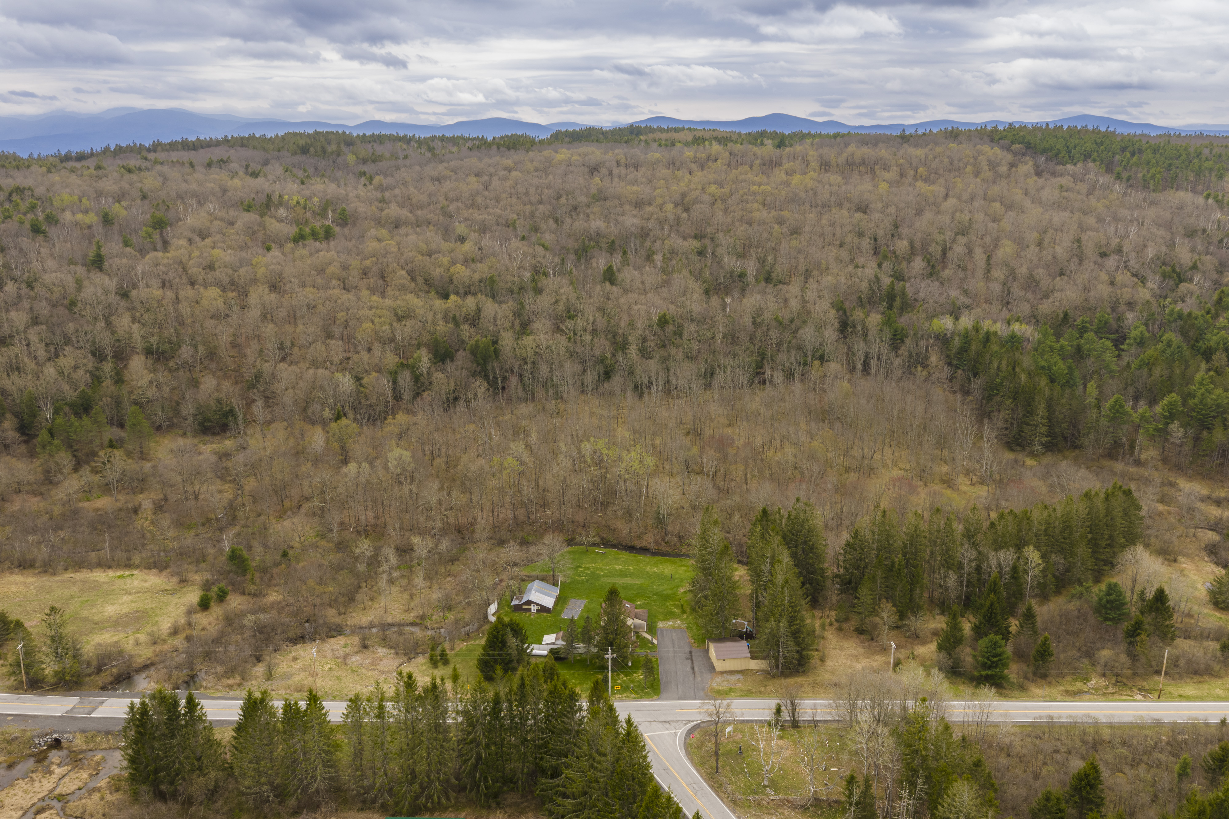  749 County Route 353, Rensserlaerville , NY 12147 - 物件實景