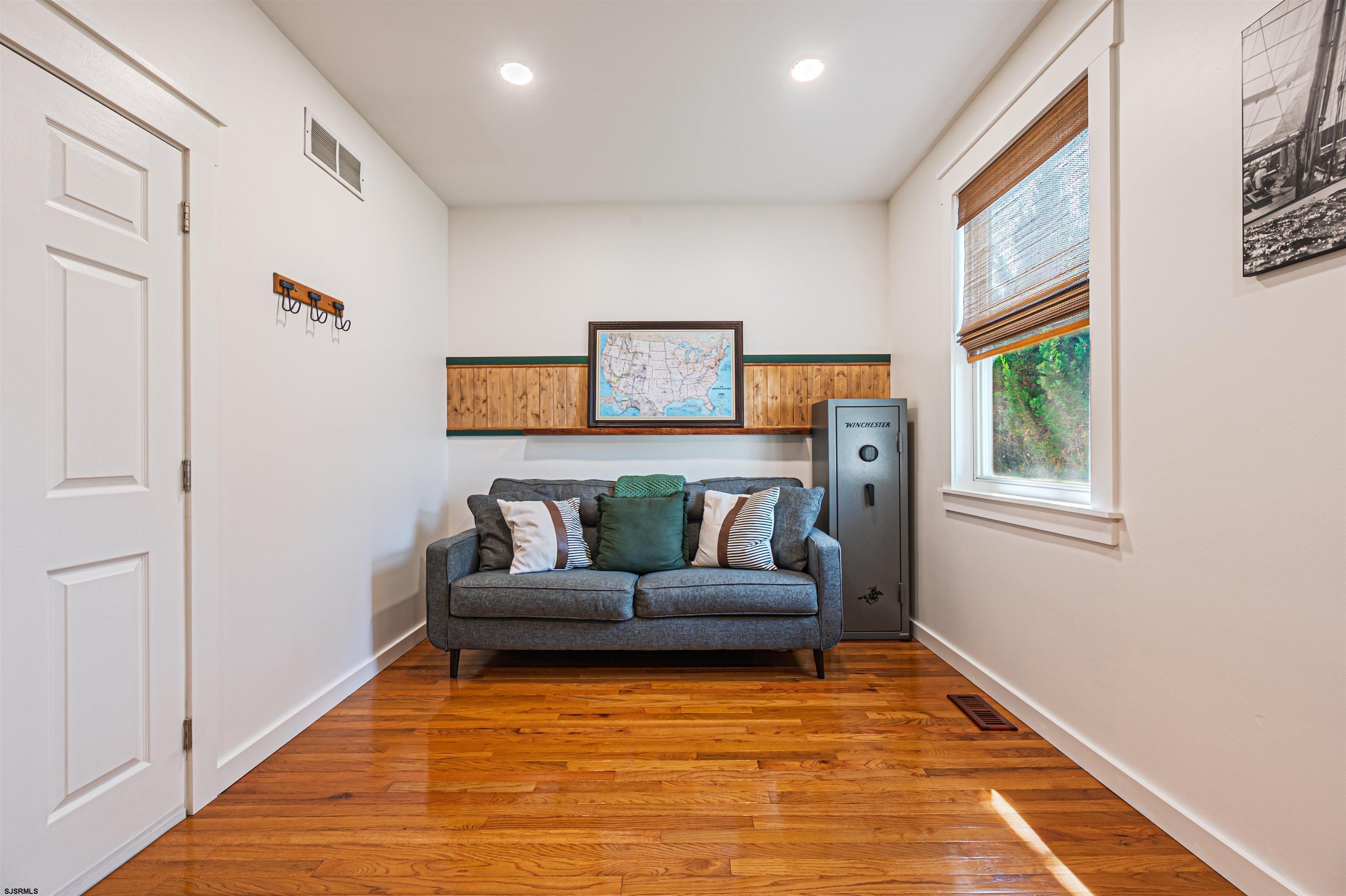 Egg Harbor Township, New Jersey, 08234, United States, 4 Bedrooms Bedrooms, ,3 BathroomsBathrooms,Residential,For Sale,1942691