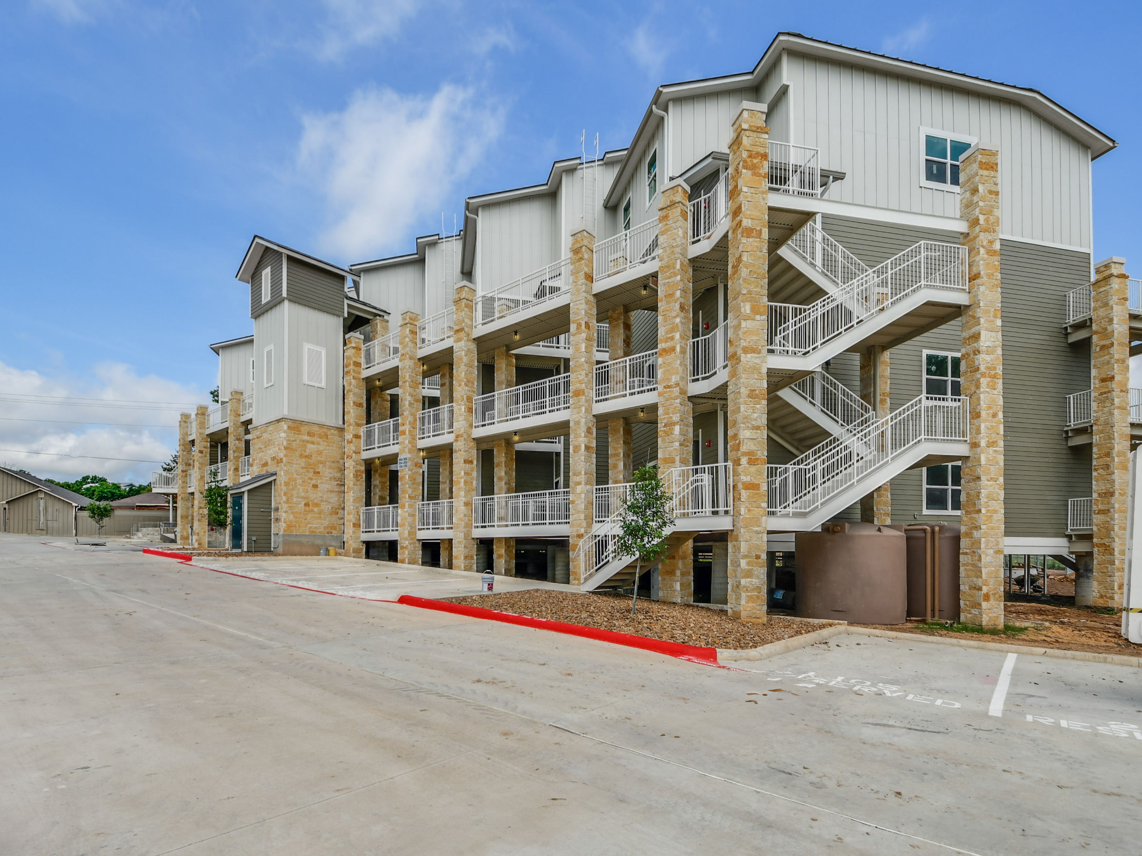  Premier river-front Condos on the Guadalupe Rapids - 物件實景