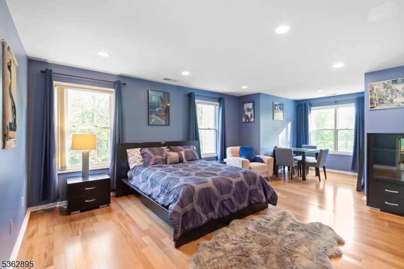 Sparta Twp., New Jersey, 07871, United States, 4 Bedrooms Bedrooms, ,4 BathroomsBathrooms,Residential,For Sale,1847599