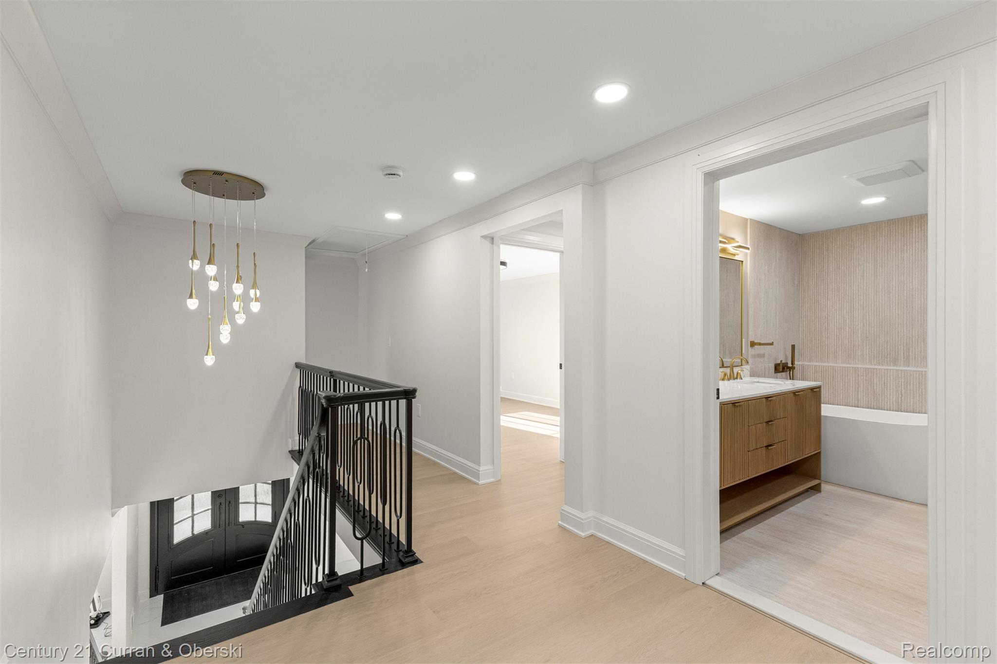 Dearborn, Michigan, 48128, United States, 5 Bedrooms Bedrooms, ,5 BathroomsBathrooms,Residential,For Sale,2030794