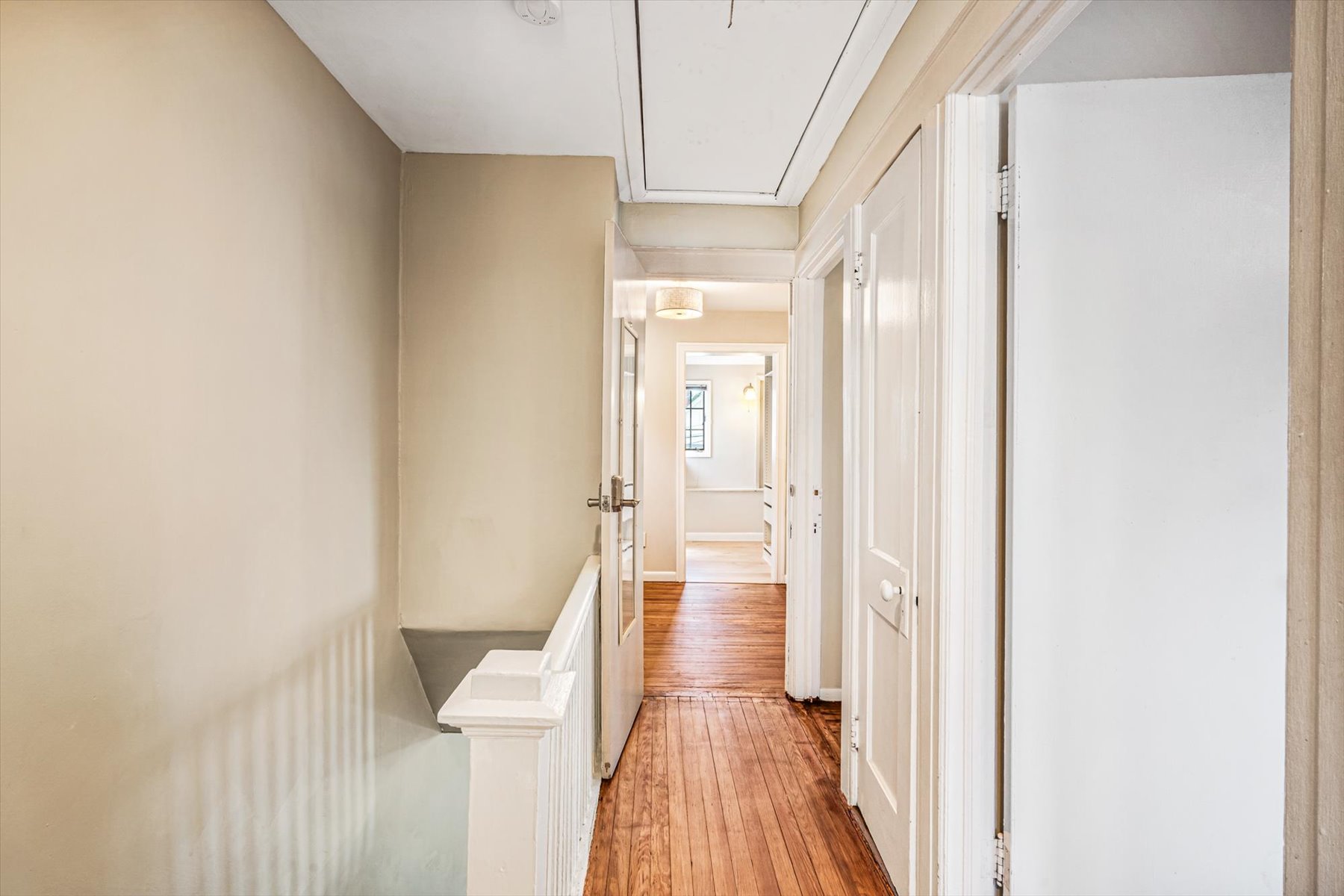  90-43 70th Drive, Forest Hills, NY, 11375 - 物件實景