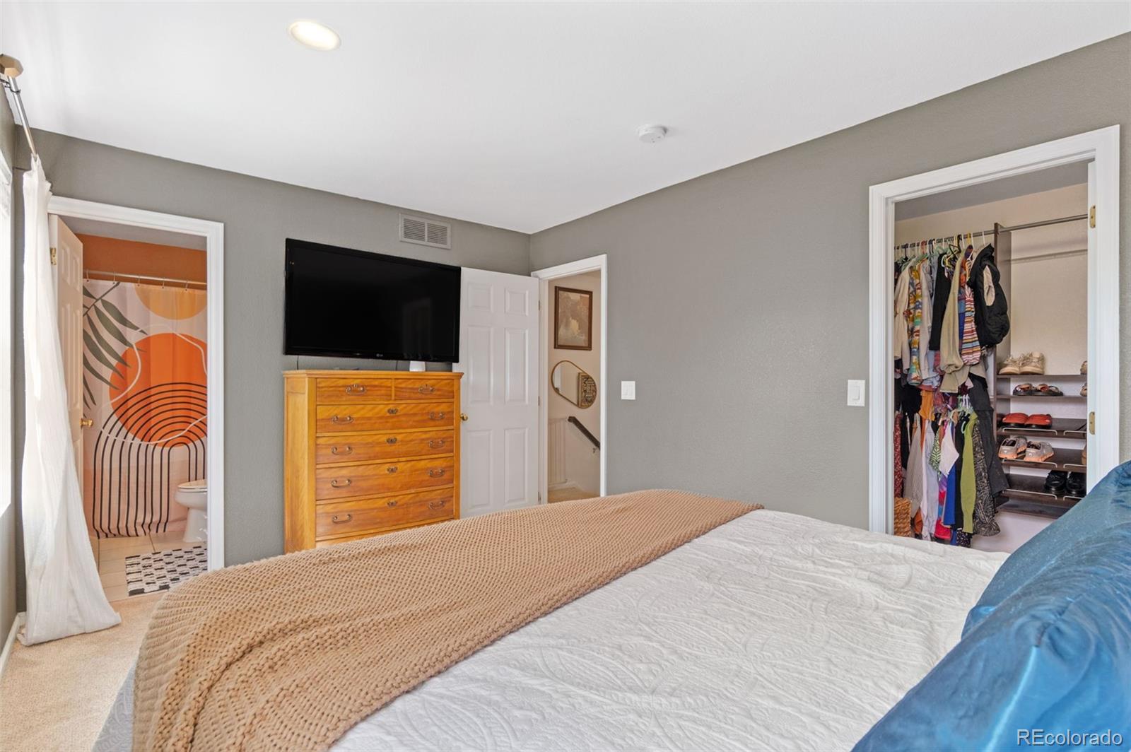 Morrison, Colorado, 80465, United States, 3 Bedrooms Bedrooms, ,2 BathroomsBathrooms,Residential,For Sale,1947619
