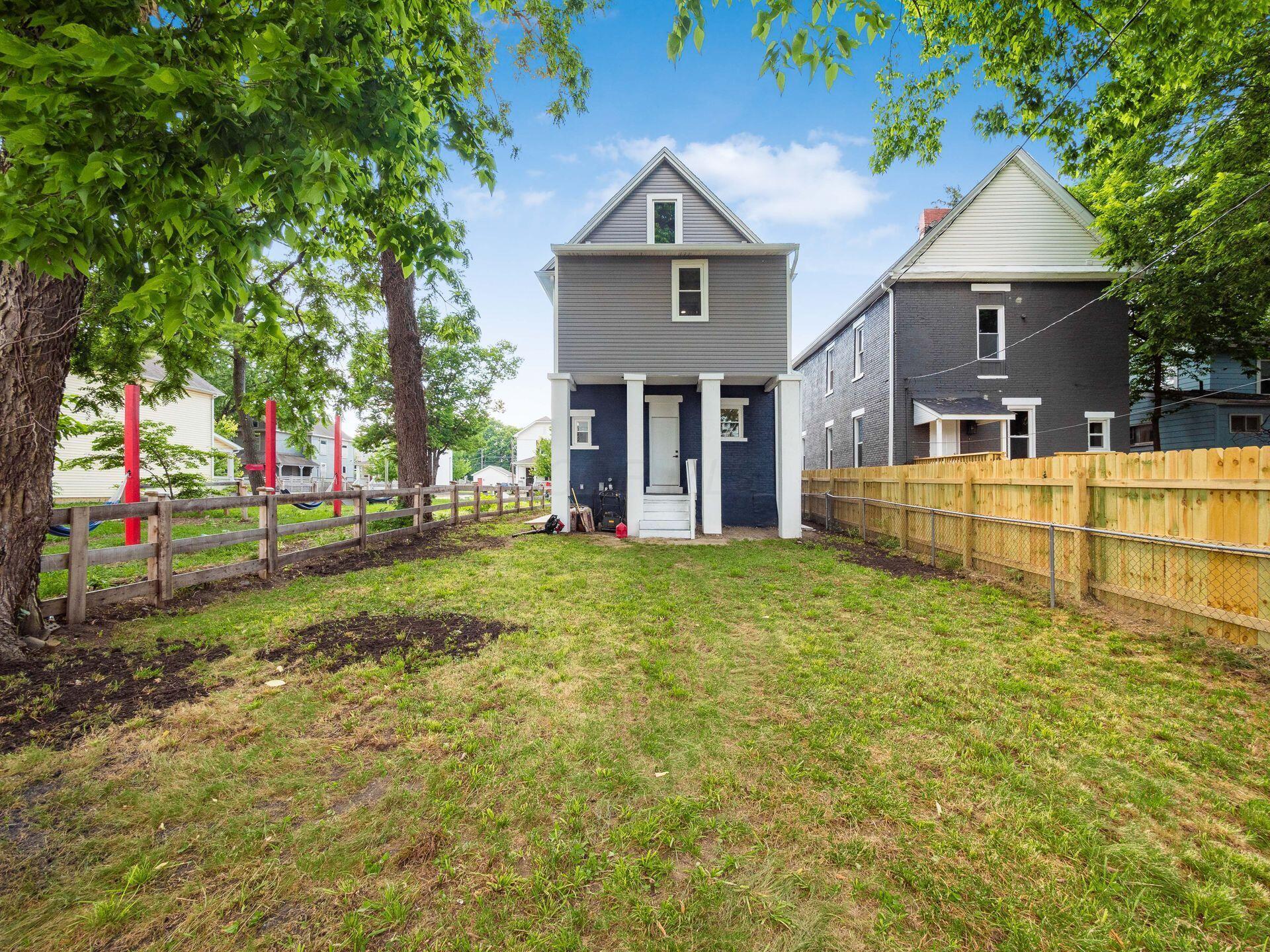 Columbus, Ohio, 43205, United States, 4 Bedrooms Bedrooms, ,4 BathroomsBathrooms,Residential,For Sale,1891040
