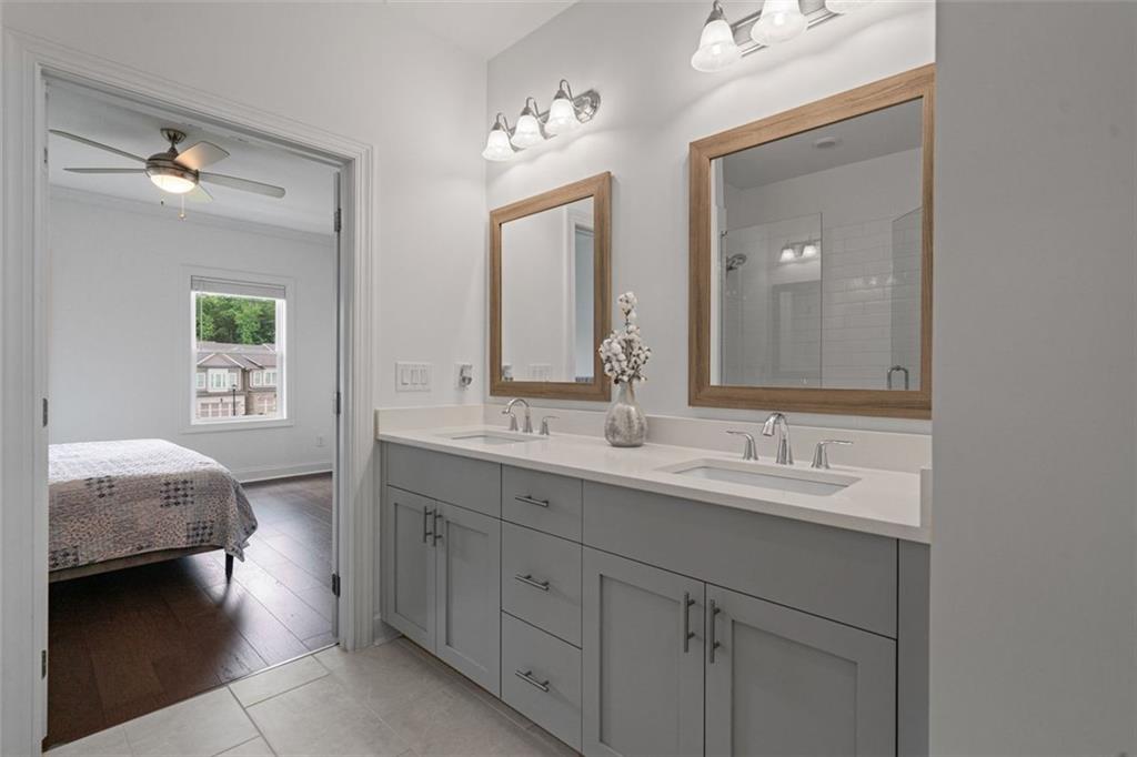 Cumming, Georgia, 30040, United States, 3 Bedrooms Bedrooms, ,4 BathroomsBathrooms,Residential,For Sale,1929087
