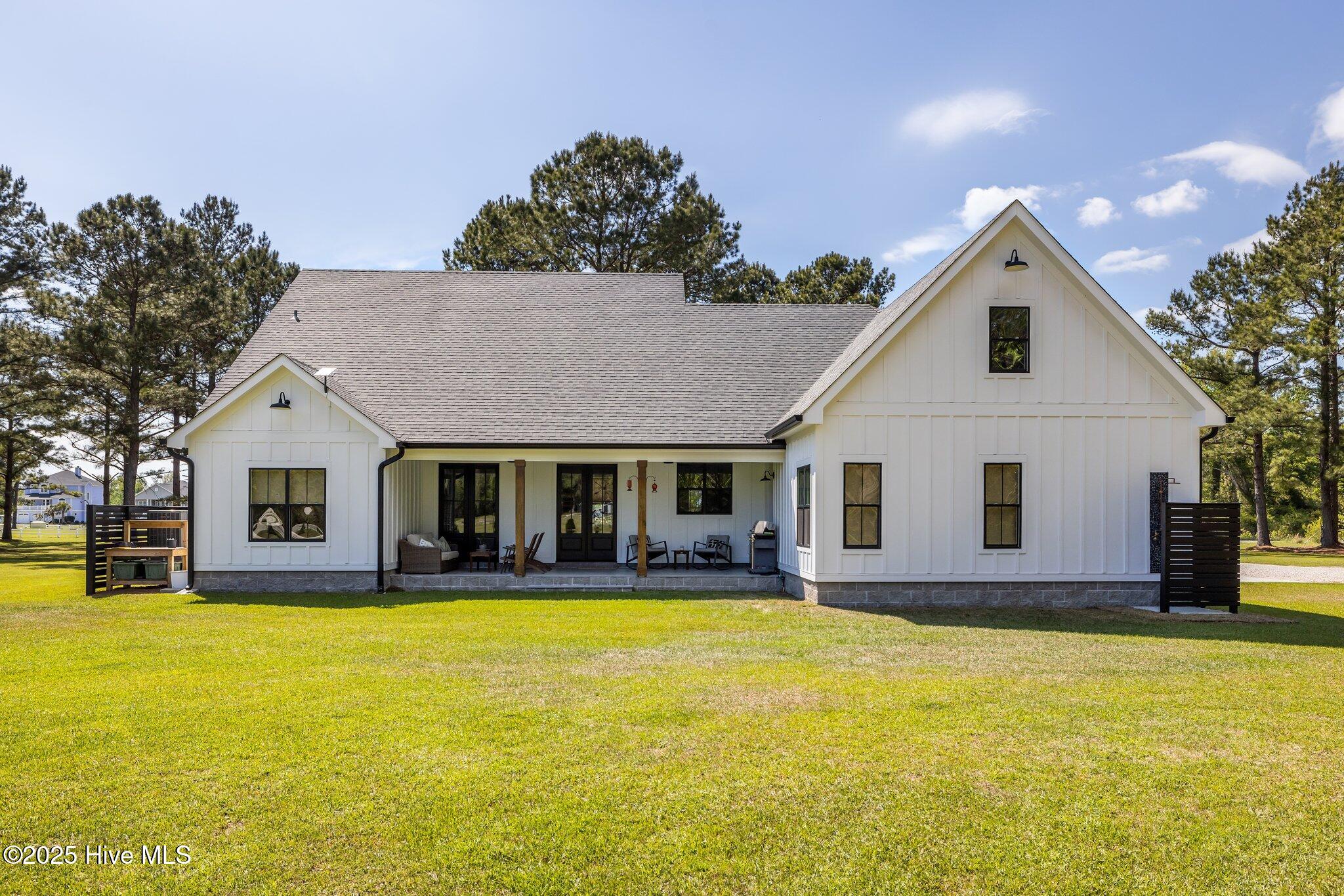 Beaufort, North Carolina, 28516, United States, 3 Bedrooms Bedrooms, ,3 BathroomsBathrooms,Residential,For Sale,1792865
