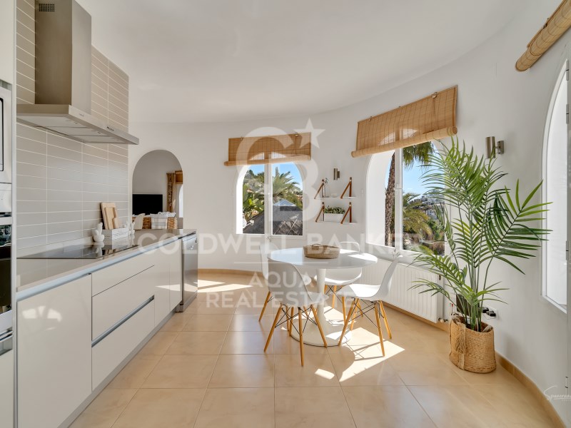 Alicante, Benissa, La Vi?a - Montemar - San Jaime, Benissa, Comunidad Valenciana, 03720, ES, 4 Bedrooms Bedrooms, ,3 BathroomsBathrooms,Residential,For Sale,Alicante, Benissa, La Vi?a - Montemar - San Jaime,1619503