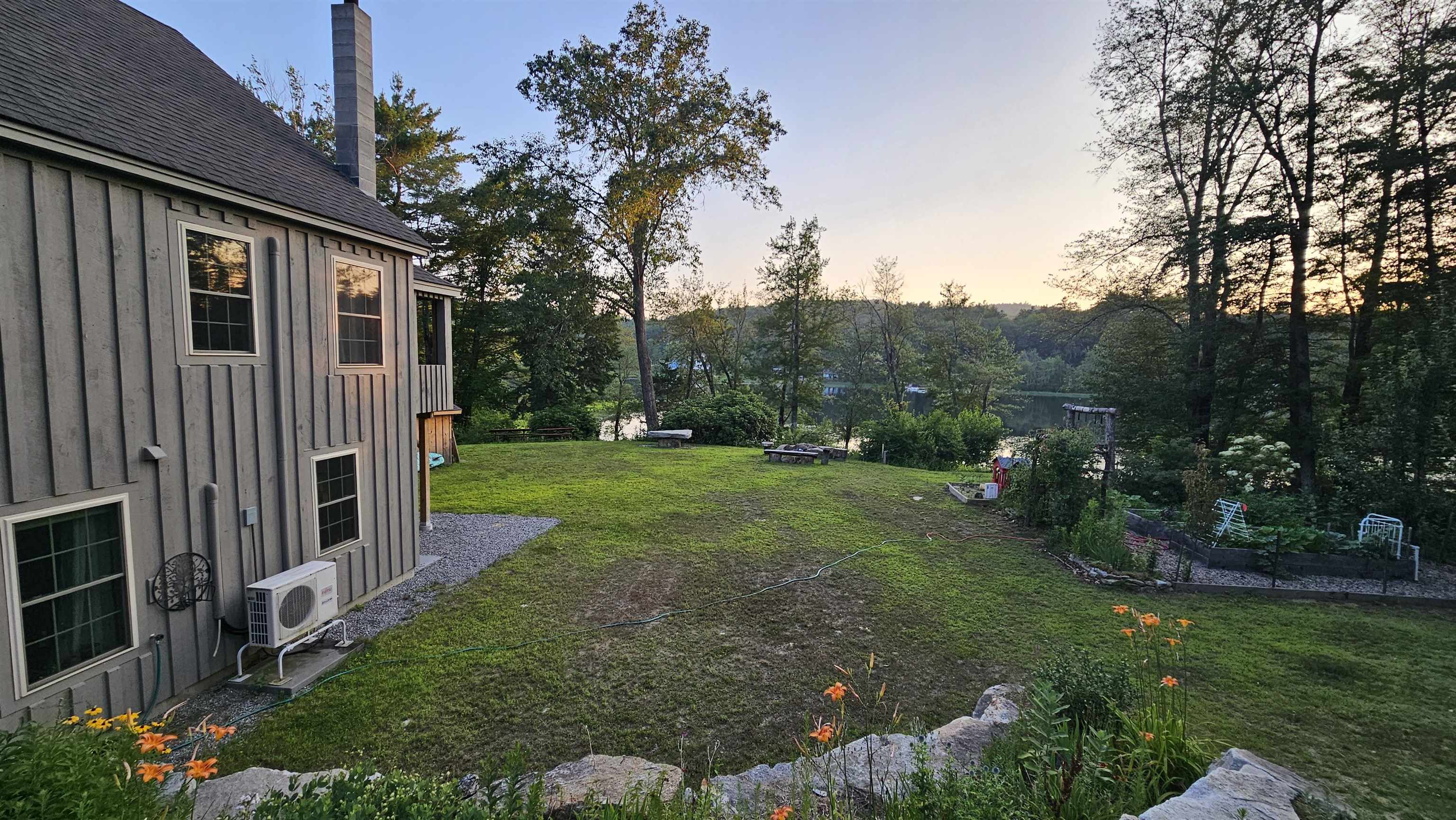 Bradford, New Hampshire, 03221, United States, 3 Bedrooms Bedrooms, ,2 BathroomsBathrooms,Residential,For Sale,1903604