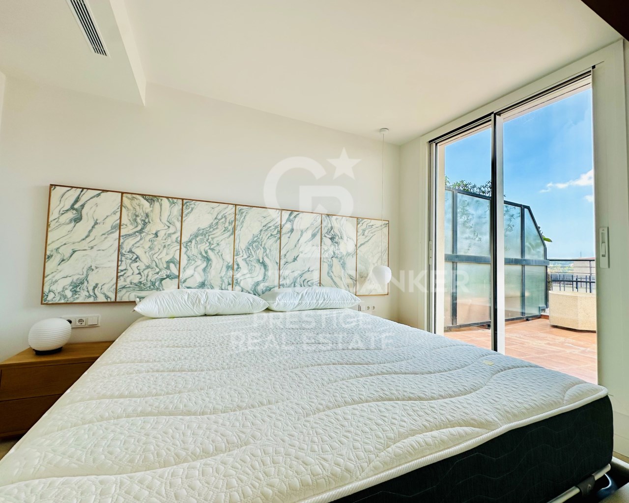 Barcelona, Catalonia, ES, 3 Bedrooms Bedrooms, ,2 BathroomsBathrooms,Residential,For Sale,1949795