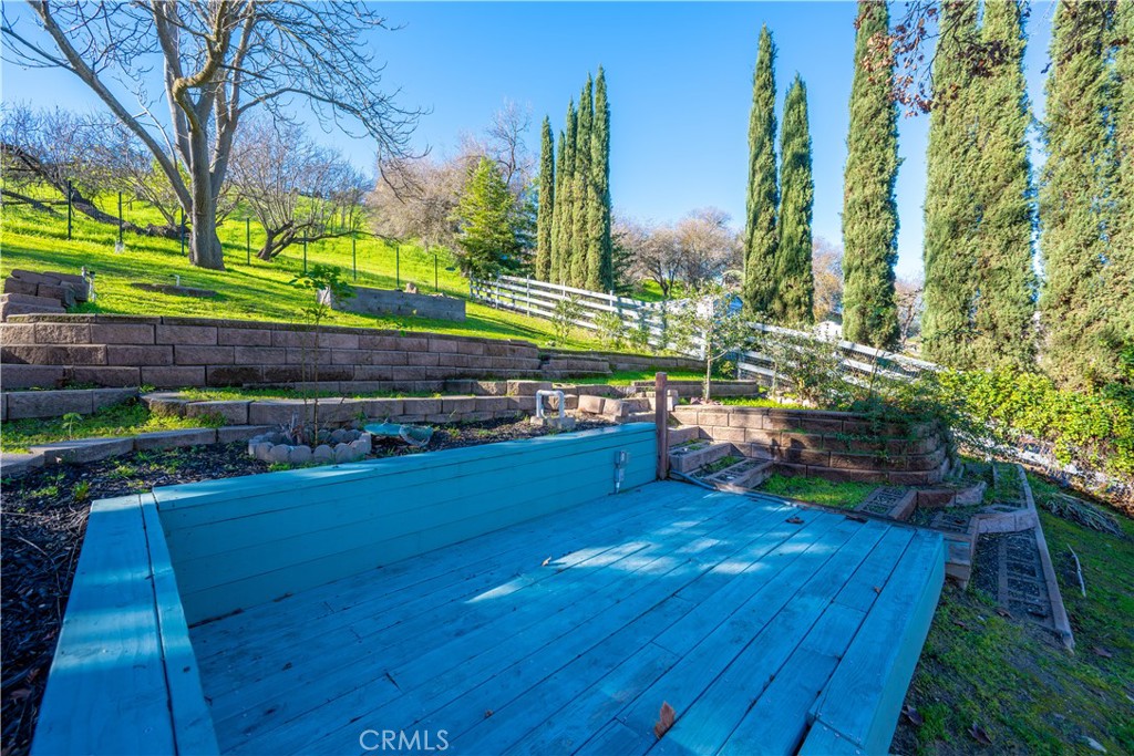 Paso Robles, California, 93446, United States, 5 Bedrooms Bedrooms, ,2 BathroomsBathrooms,Residential,For Sale,2010714