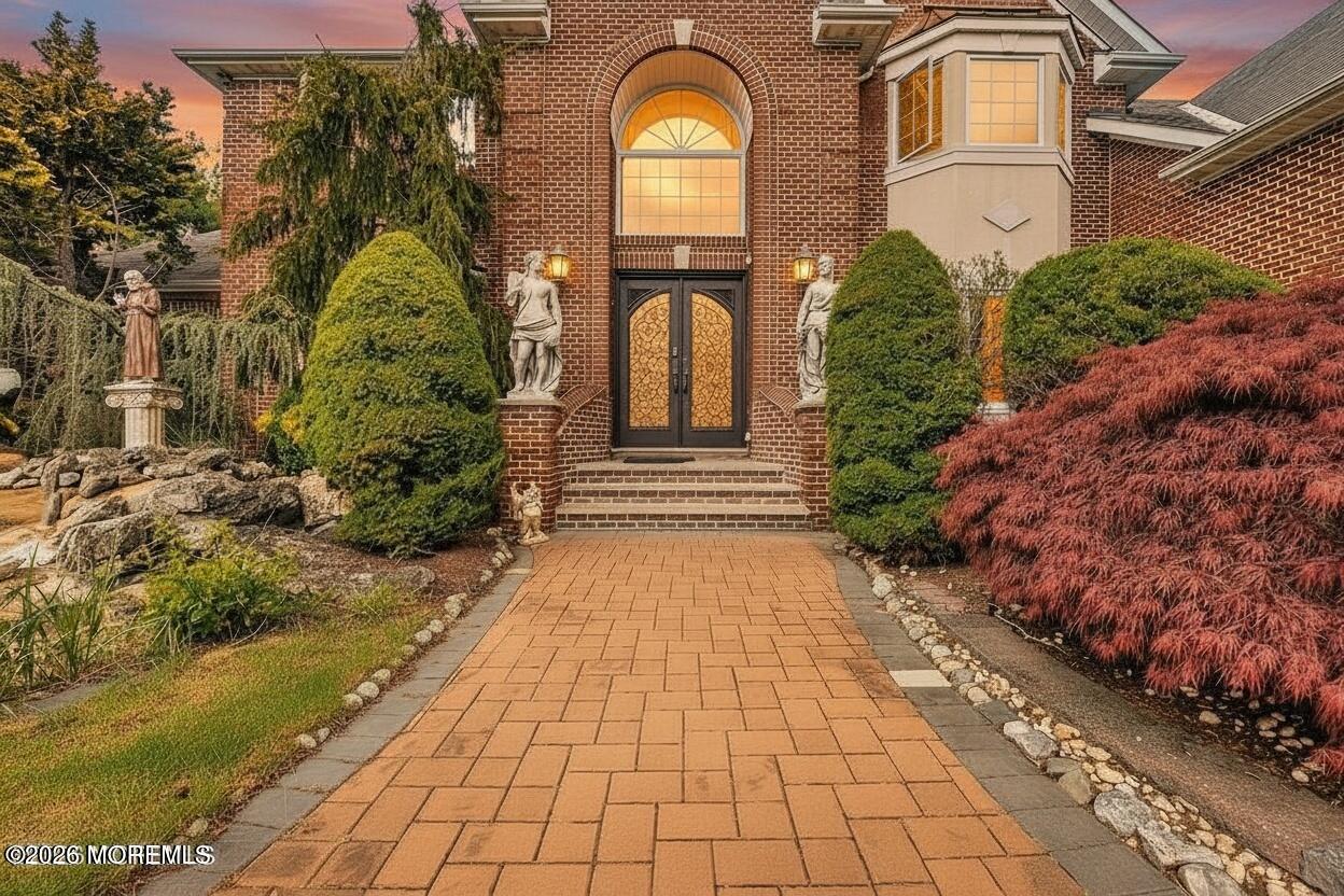 Manalapan, New Jersey, 07726, United States, 4 Bedrooms Bedrooms, ,5 BathroomsBathrooms,Residential,For Sale,2042369