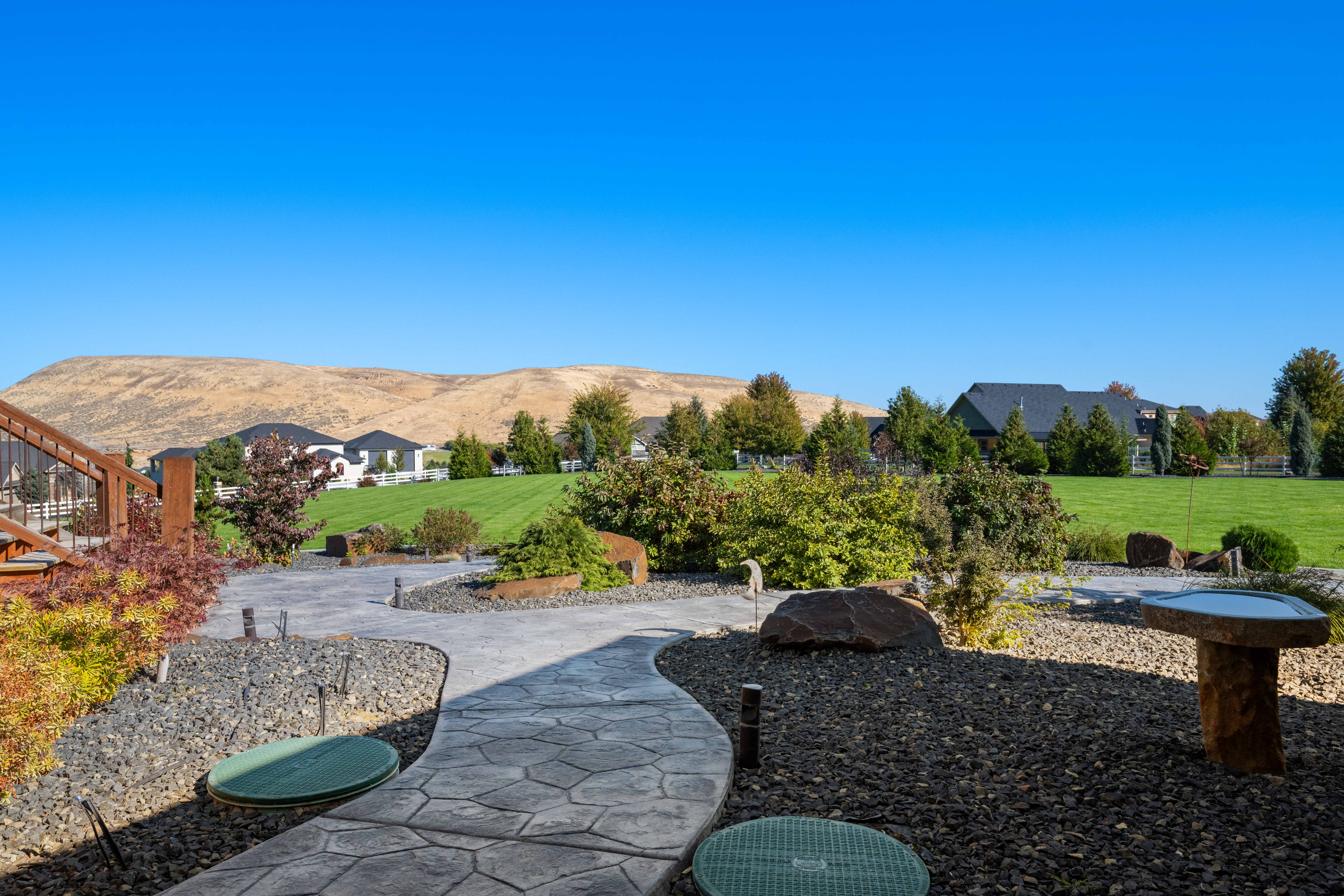  Views 6 Car Garage, Luxury Estate on 4 acres. - 物件實景