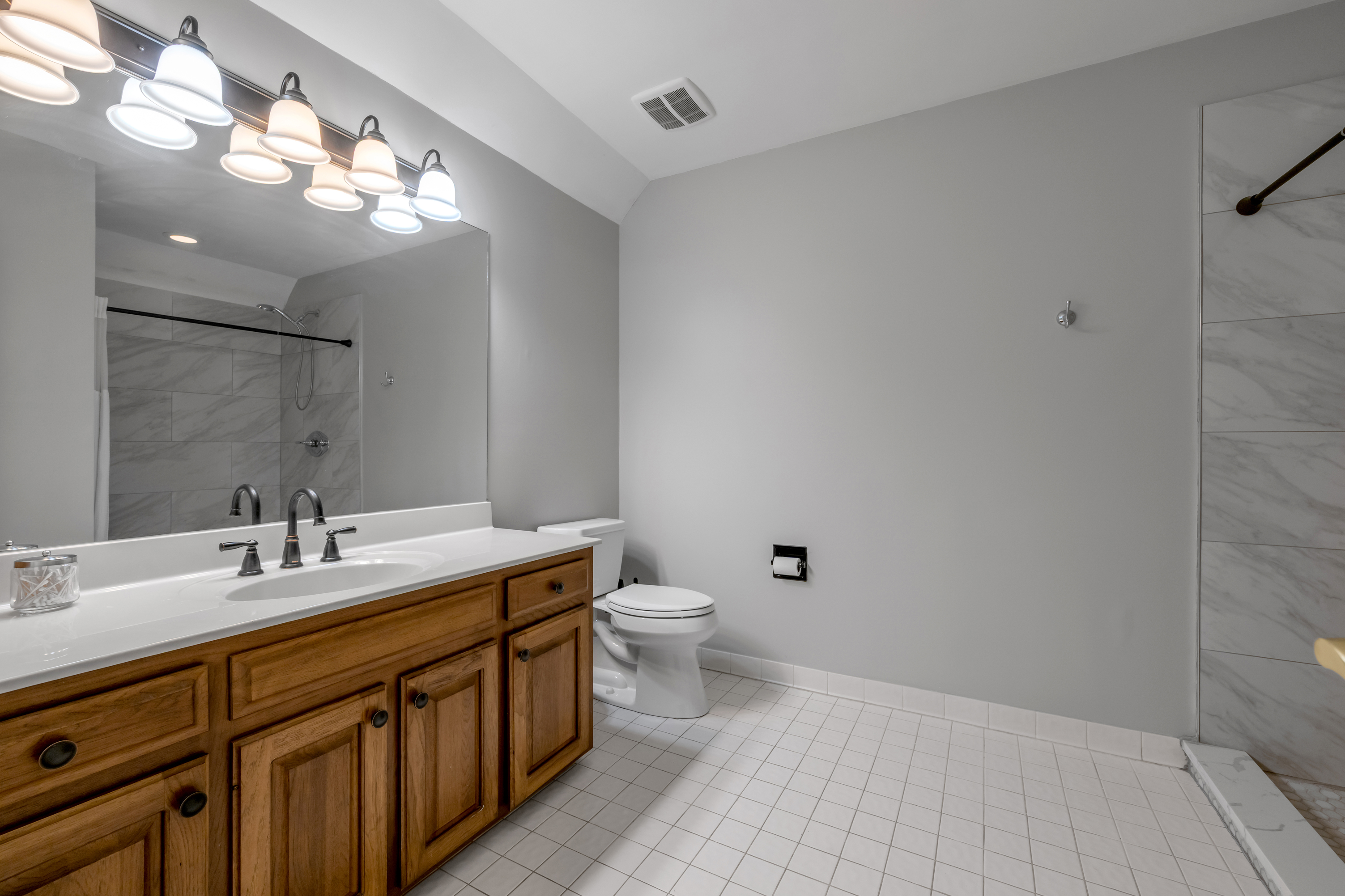  4891 Faulkirk Lane - 物件實景