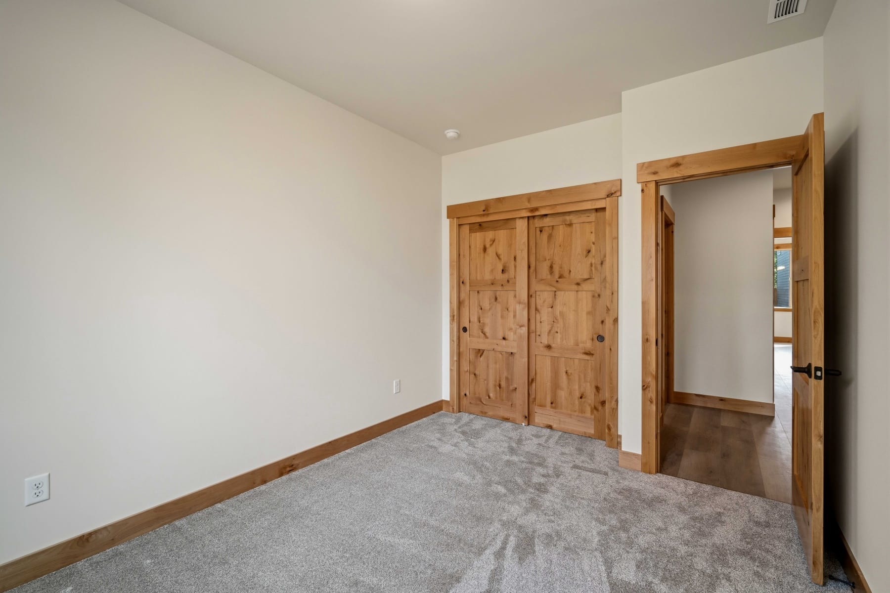  17146 Covina Road Bend, OR 97707 - 物件實景