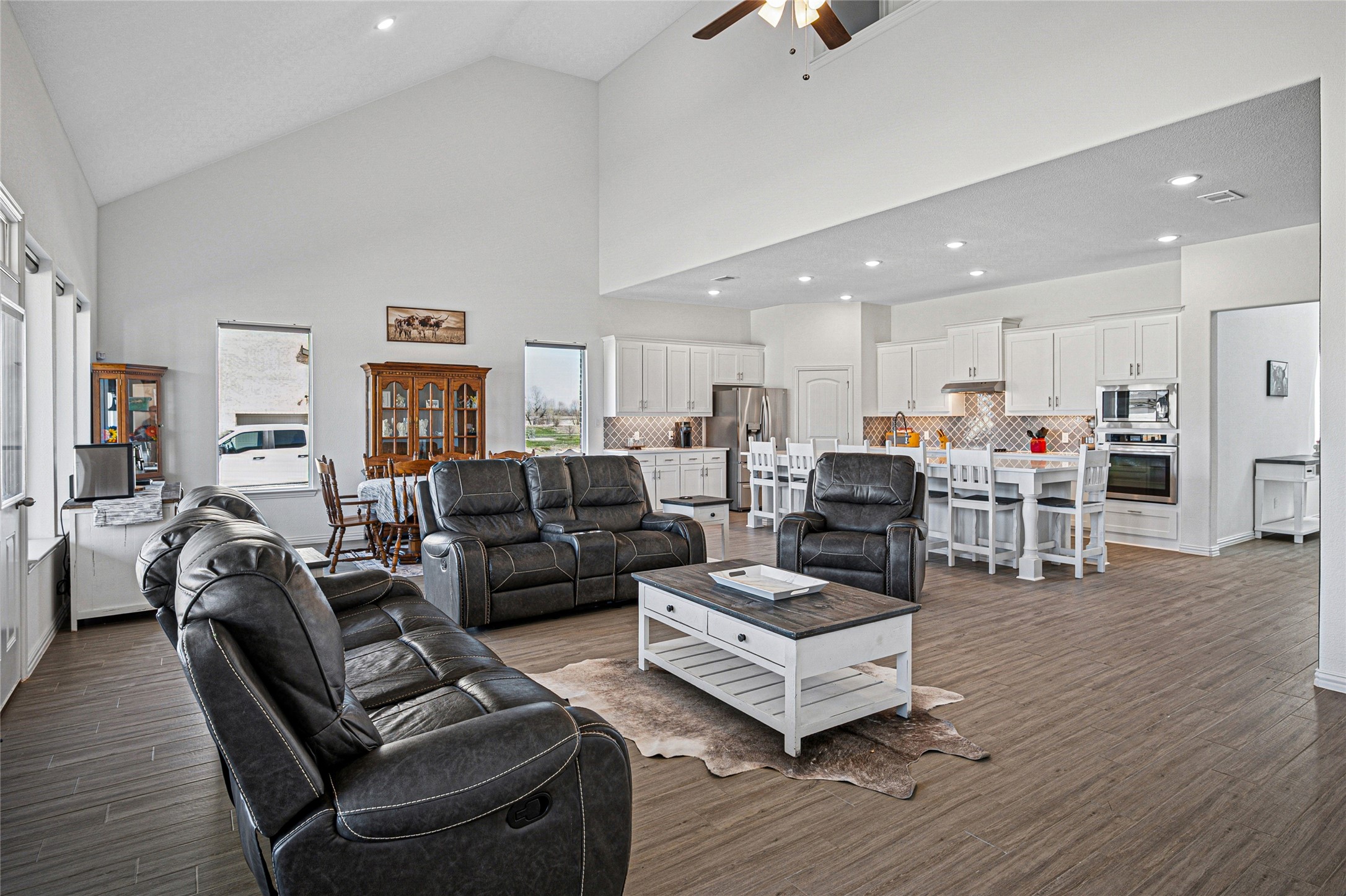 Rhome, Texas, 76078, United States, 4 Bedrooms Bedrooms, ,4 BathroomsBathrooms,Residential,For Sale,1746060