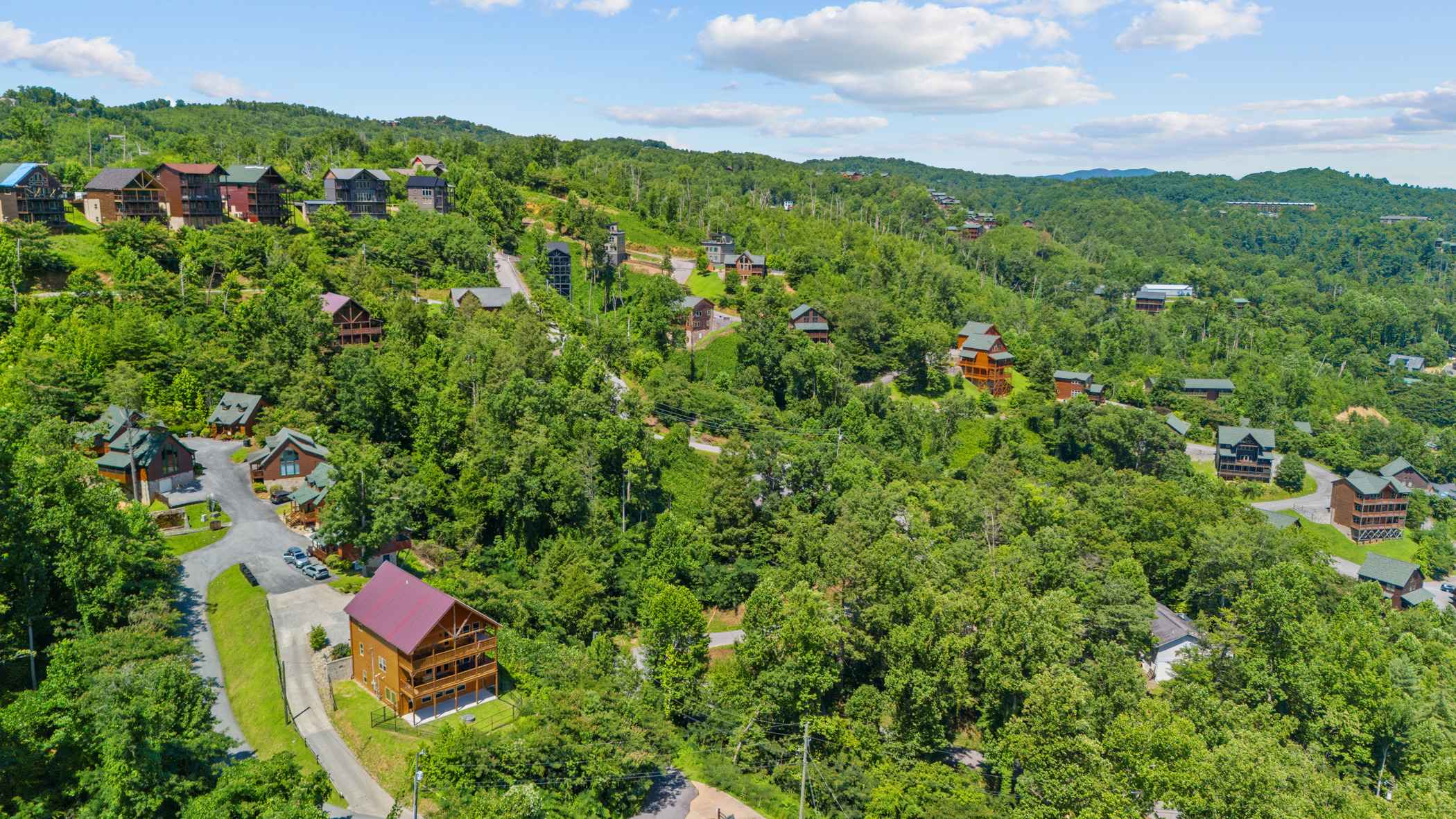 Gatlinburg, Tennessee, 37738, United States, 5 Bedrooms Bedrooms, ,6 BathroomsBathrooms,Residential,For Sale,1914127
