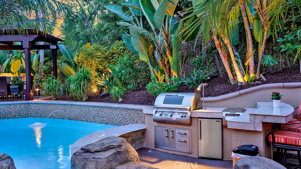 San Clemente, California, 92673, United States, 5 Bedrooms Bedrooms, ,5 BathroomsBathrooms,Residential,For Sale,1991366