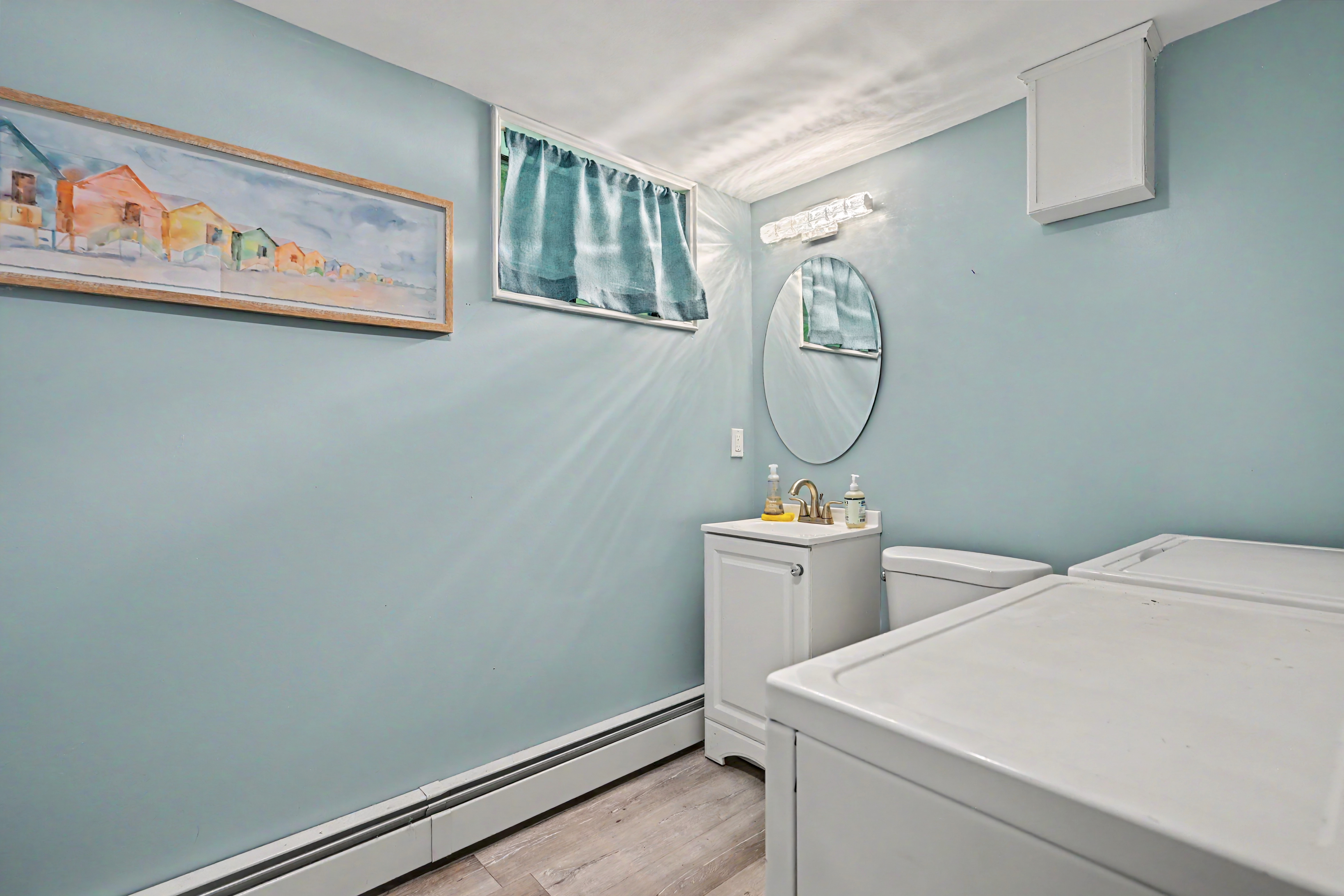  Sun-Drenched Contemporary Colonial Nestled on Two Picturesque Acres - 物件實景