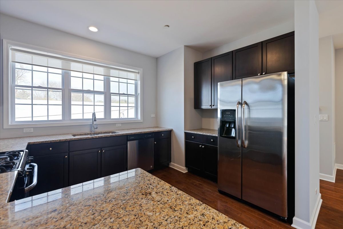 Evanston, Illinois, 60201, United States, 4 Bedrooms Bedrooms, ,3 BathroomsBathrooms,Residential,For Sale,1981115