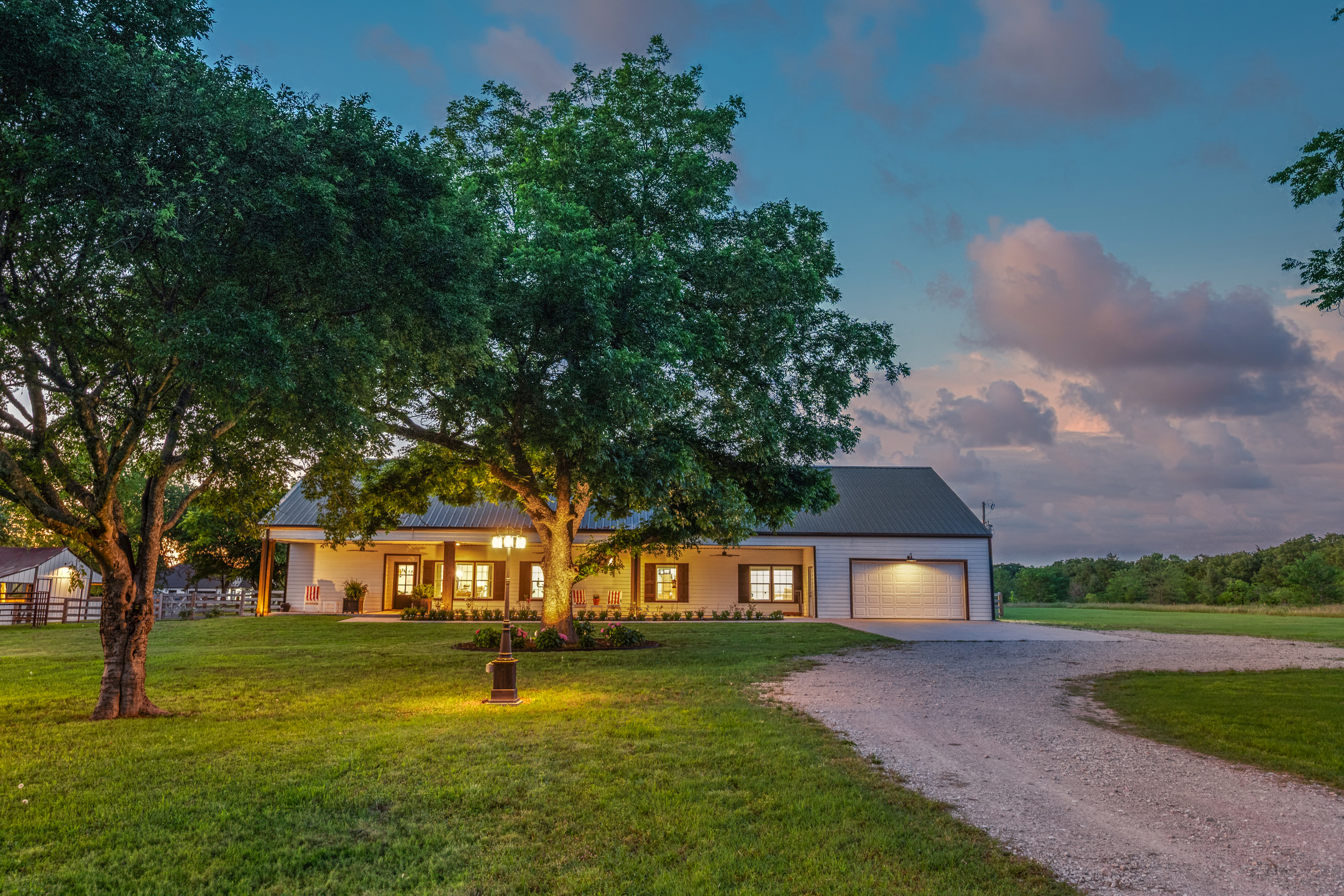 Caddo Mills, Texas, 75135, United States, 4 Bedrooms Bedrooms, ,3 BathroomsBathrooms,Residential,For Sale,1915127