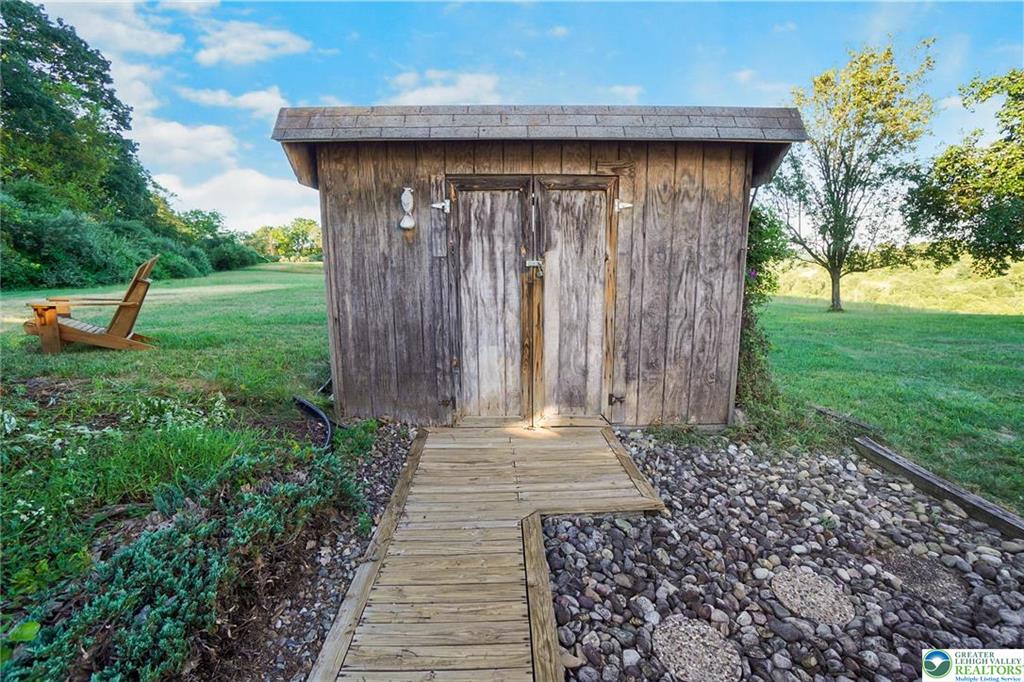 New Tripoli, Pennsylvania, 18066-2432, United States, 3 Bedrooms Bedrooms, ,3 BathroomsBathrooms,Residential,For Sale,1945015