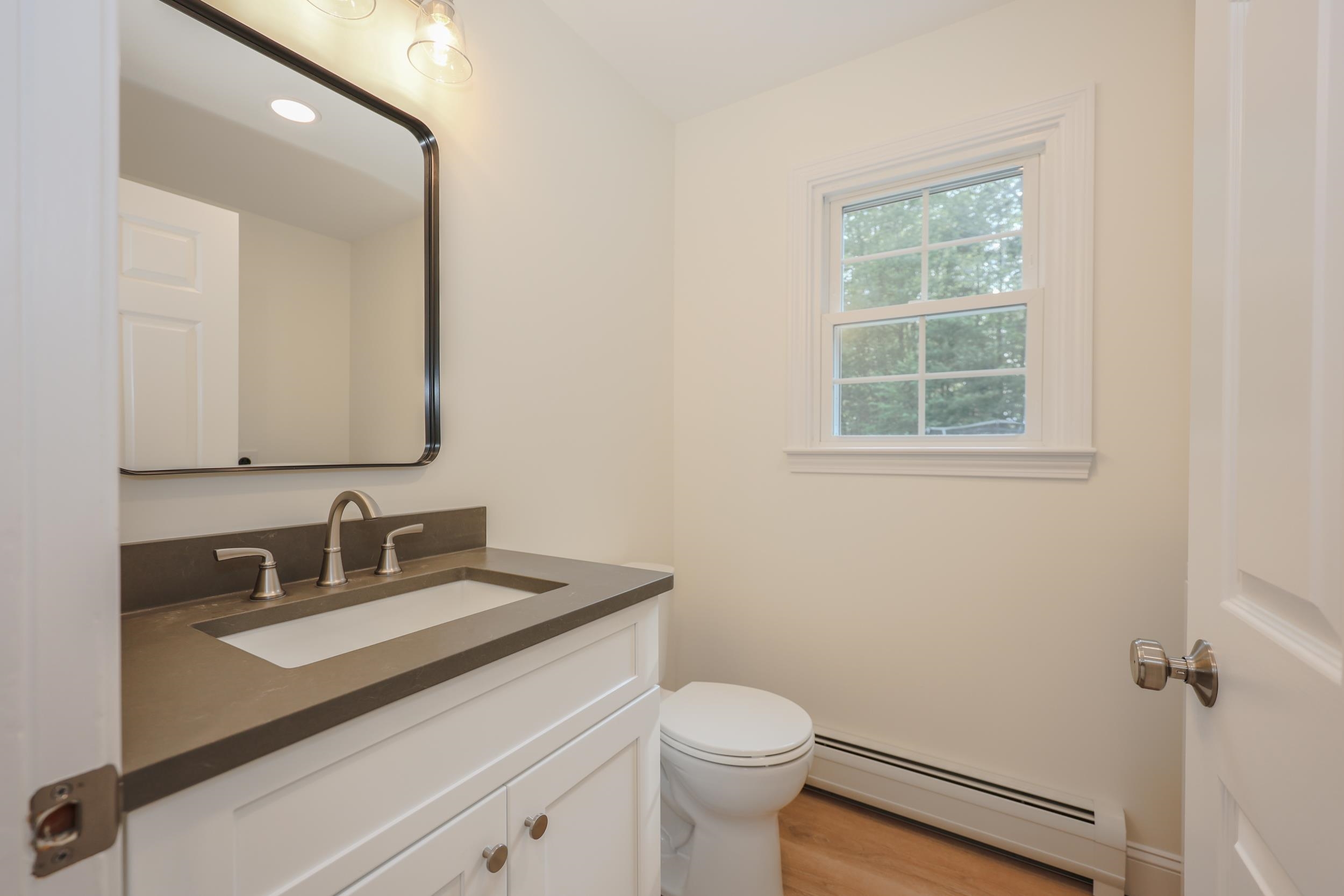 Wilton, New Hampshire, 03086, United States, 3 Bedrooms Bedrooms, ,2 BathroomsBathrooms,Residential,For Sale,1940505